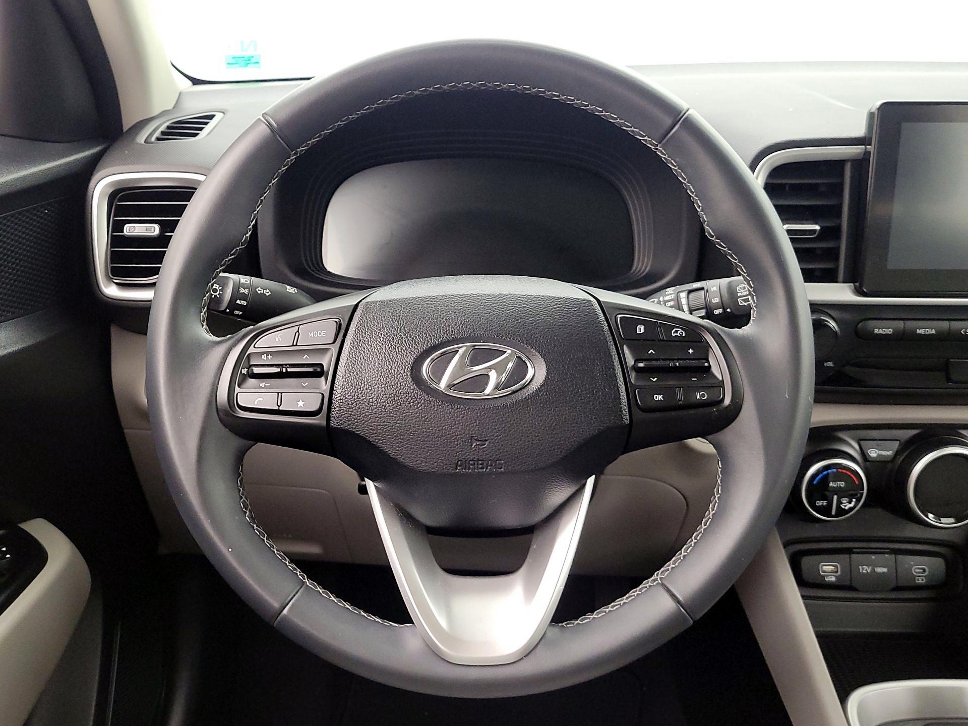 Thumbnail: 2024 Hyundai Venue - 10