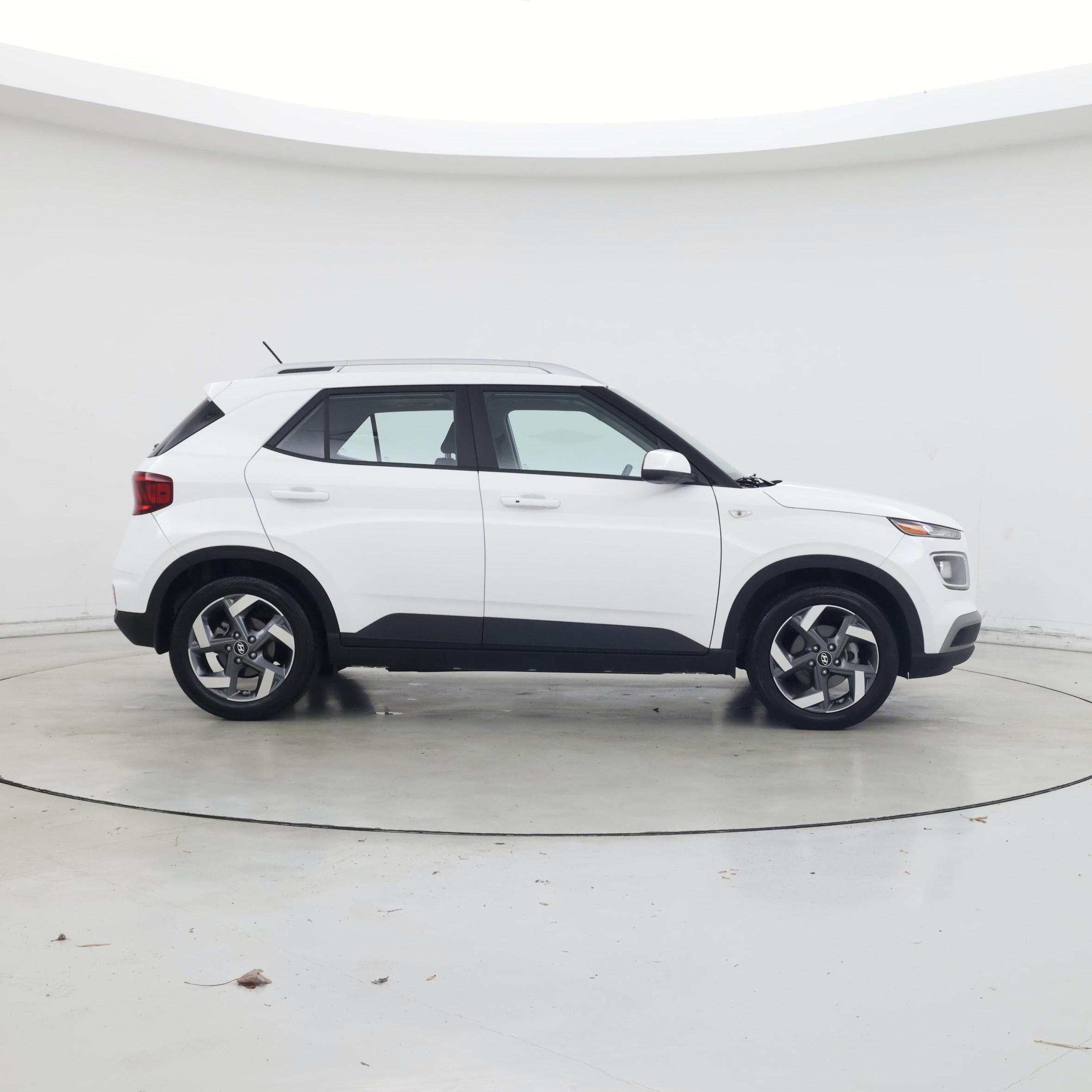 Thumbnail: 2024 Hyundai Venue - 7