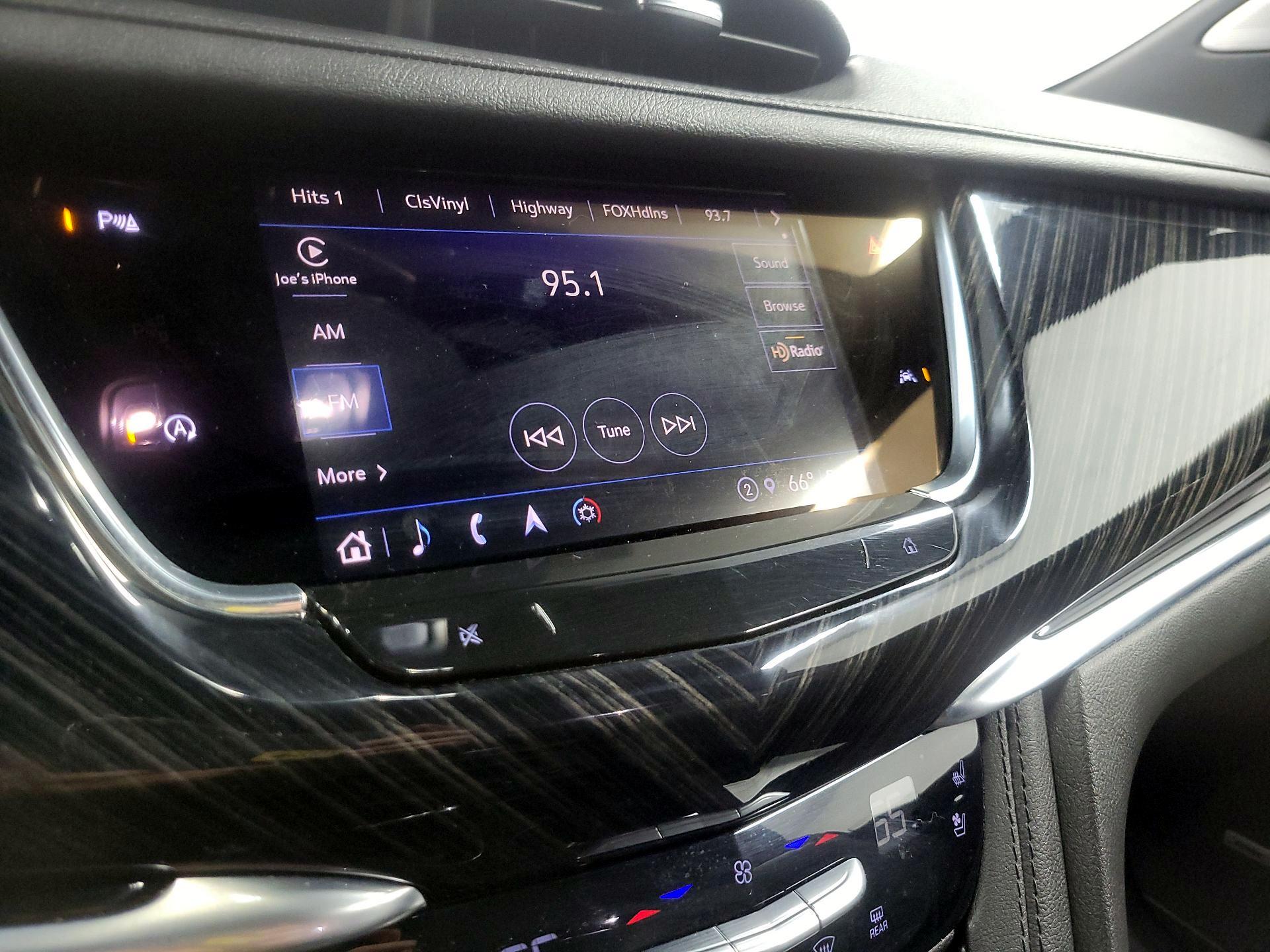 Thumbnail: 2025 Cadillac XT6 - 15