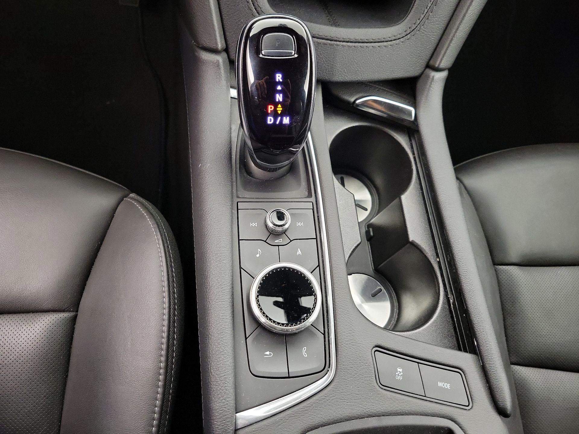 Thumbnail: 2025 Cadillac XT6 - 18