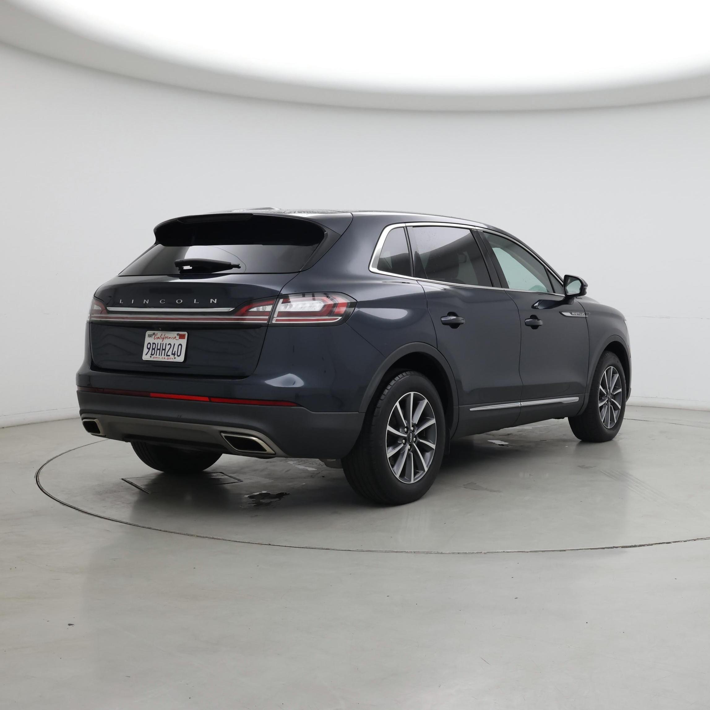 Thumbnail: 2022 Lincoln Nautilus - 8