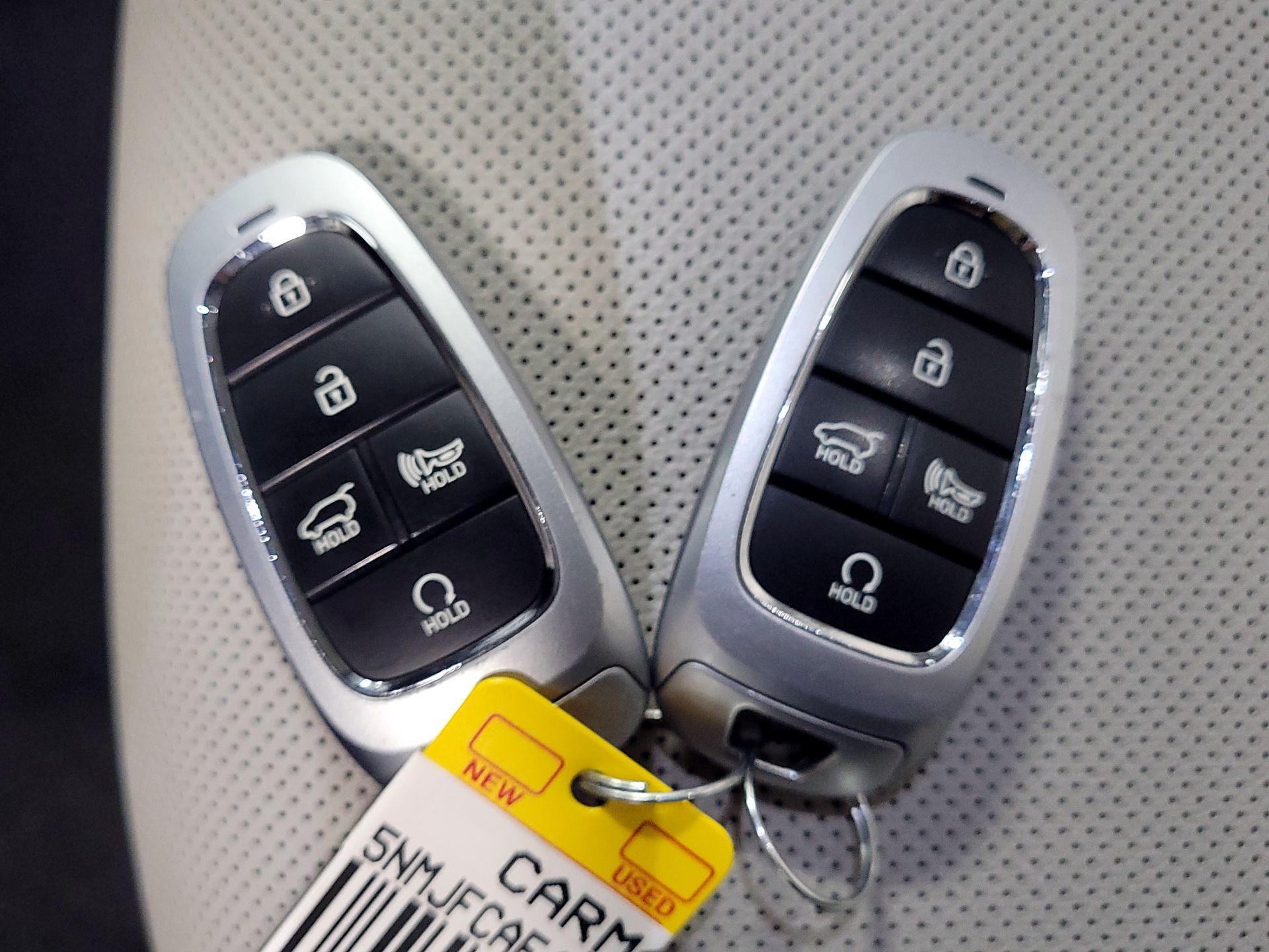 Thumbnail: 2023 Hyundai Tucson - 18