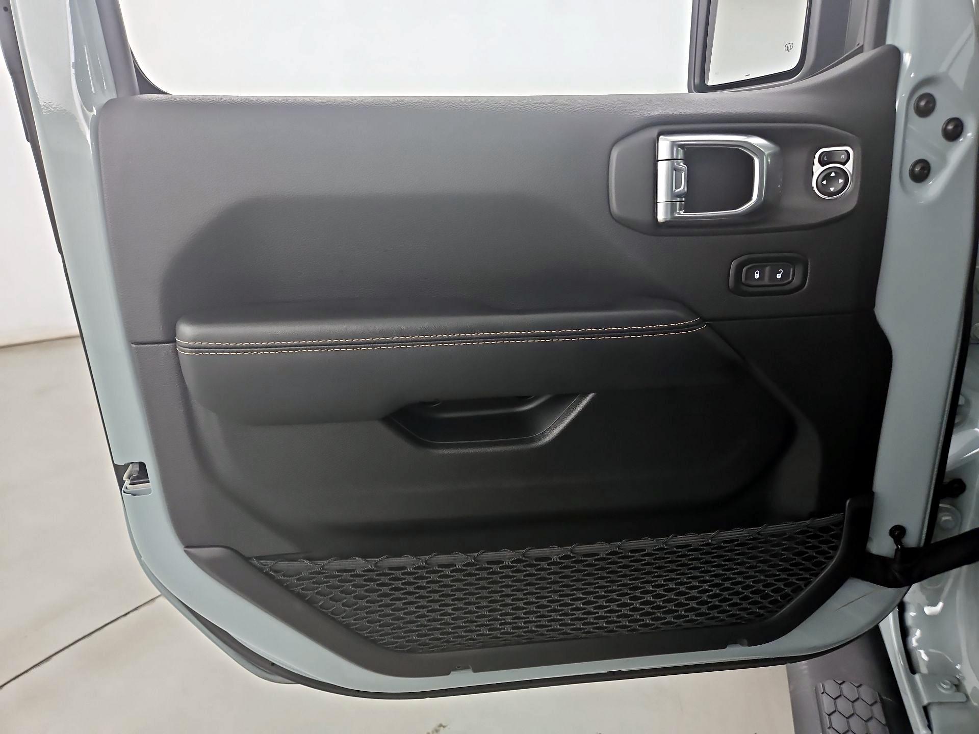 Thumbnail: 2024 Jeep Wrangler - 12