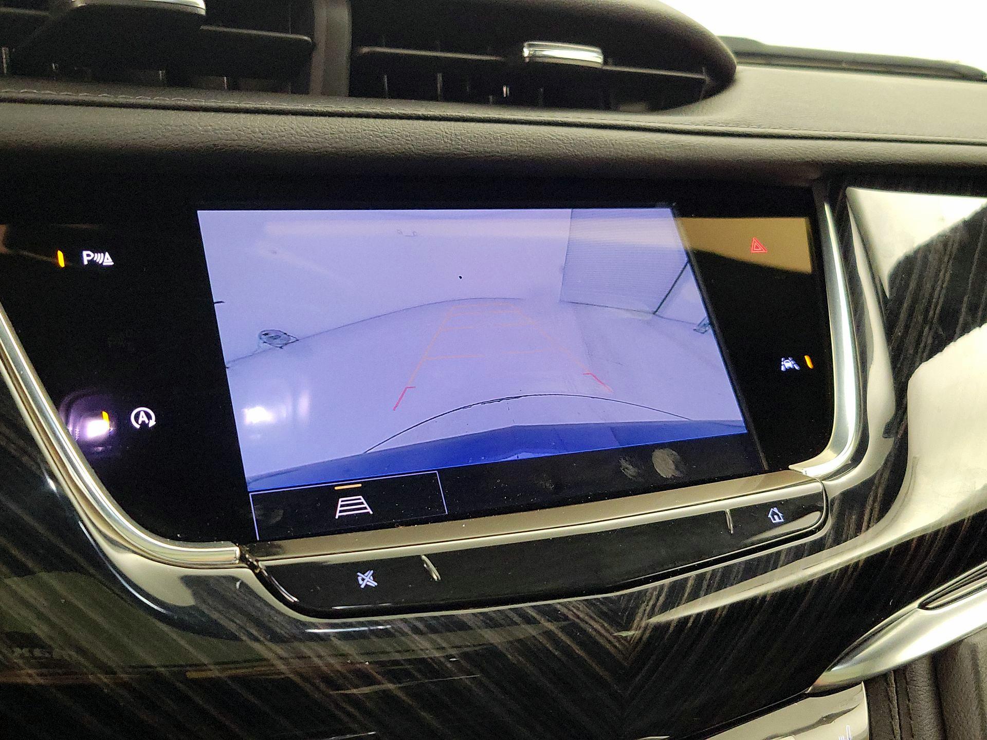 Thumbnail: 2025 Cadillac XT6 - 14