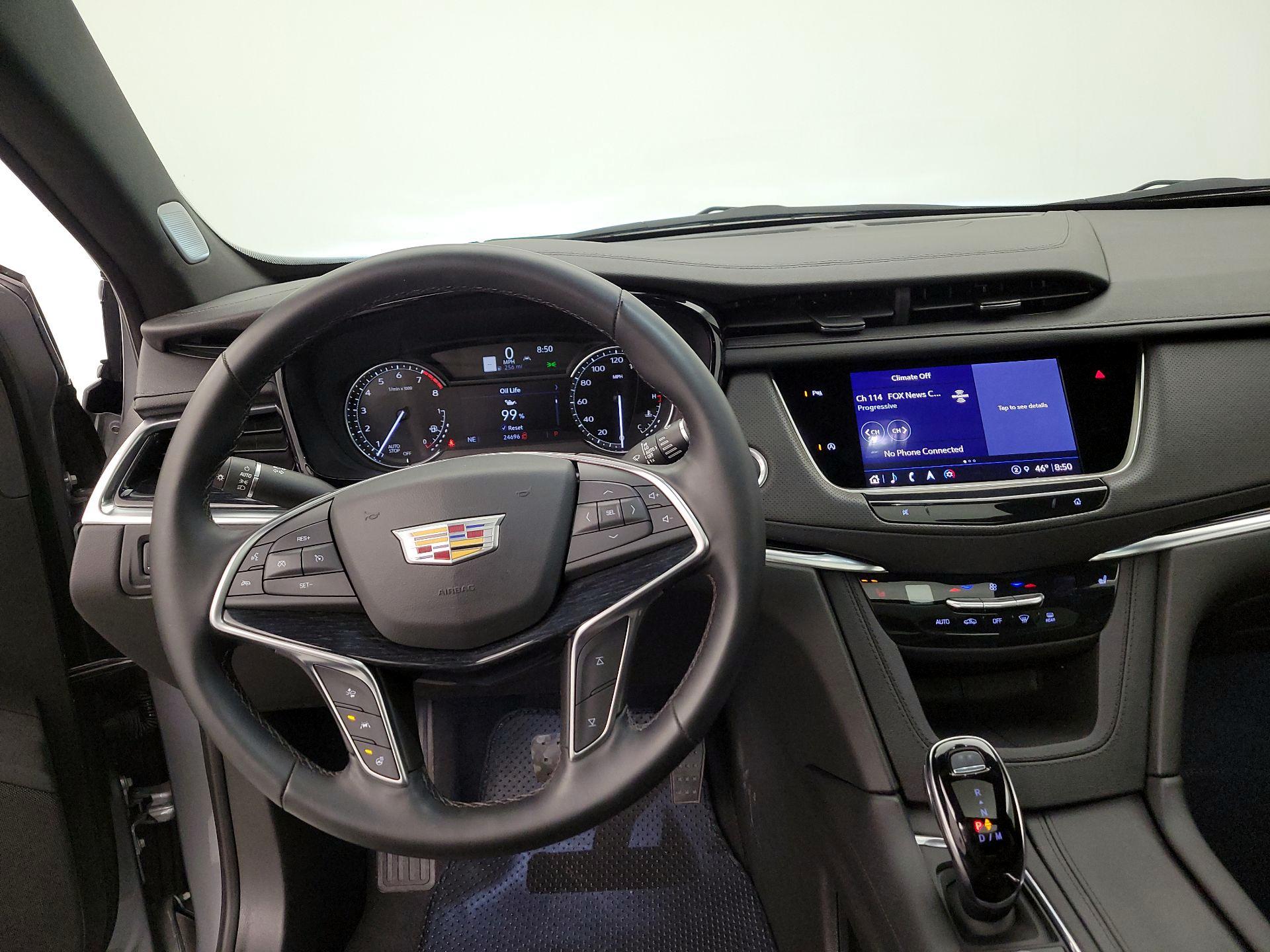 Thumbnail: 2025 Cadillac XT5 - 10