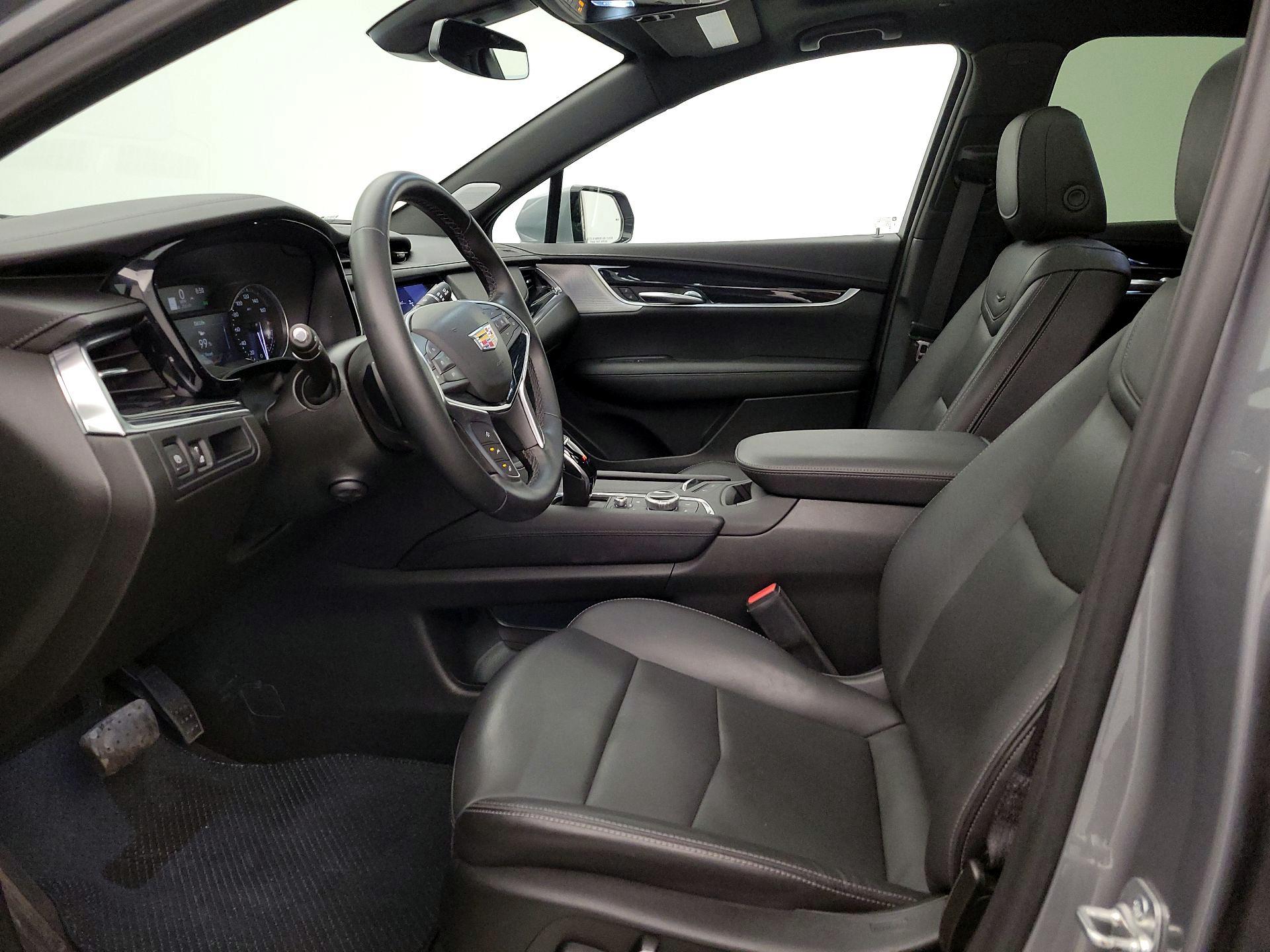 Thumbnail: 2025 Cadillac XT5 - 11