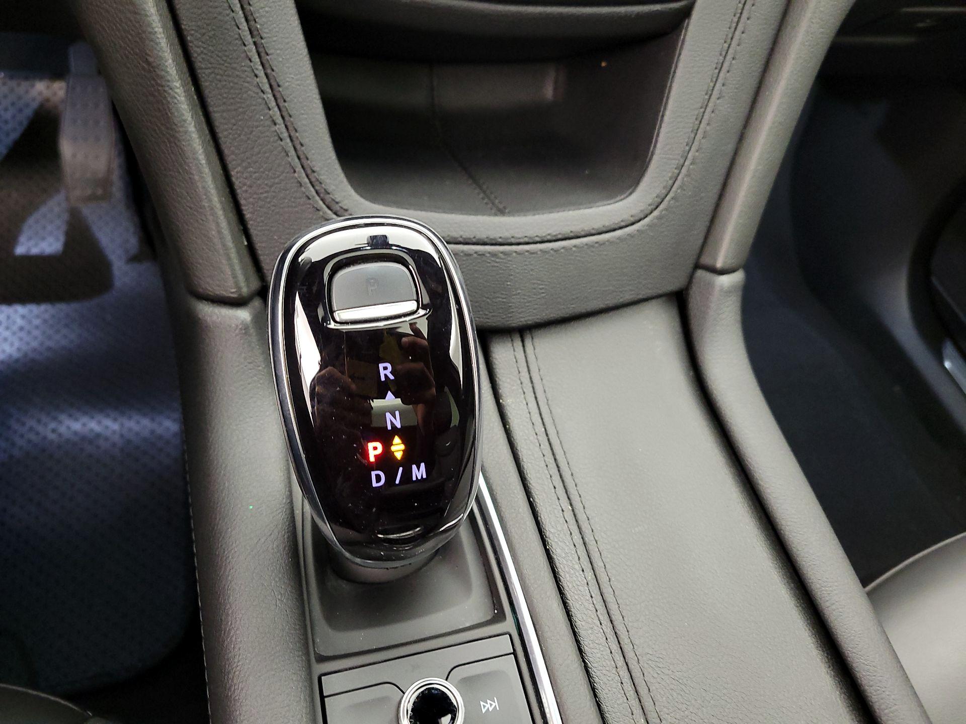 Thumbnail: 2025 Cadillac XT5 - 17