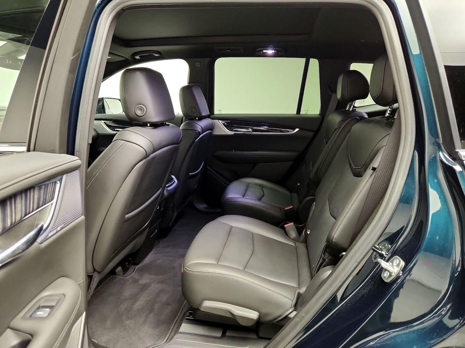 2025 Cadillac XT6 Premium Luxury - Photo 22