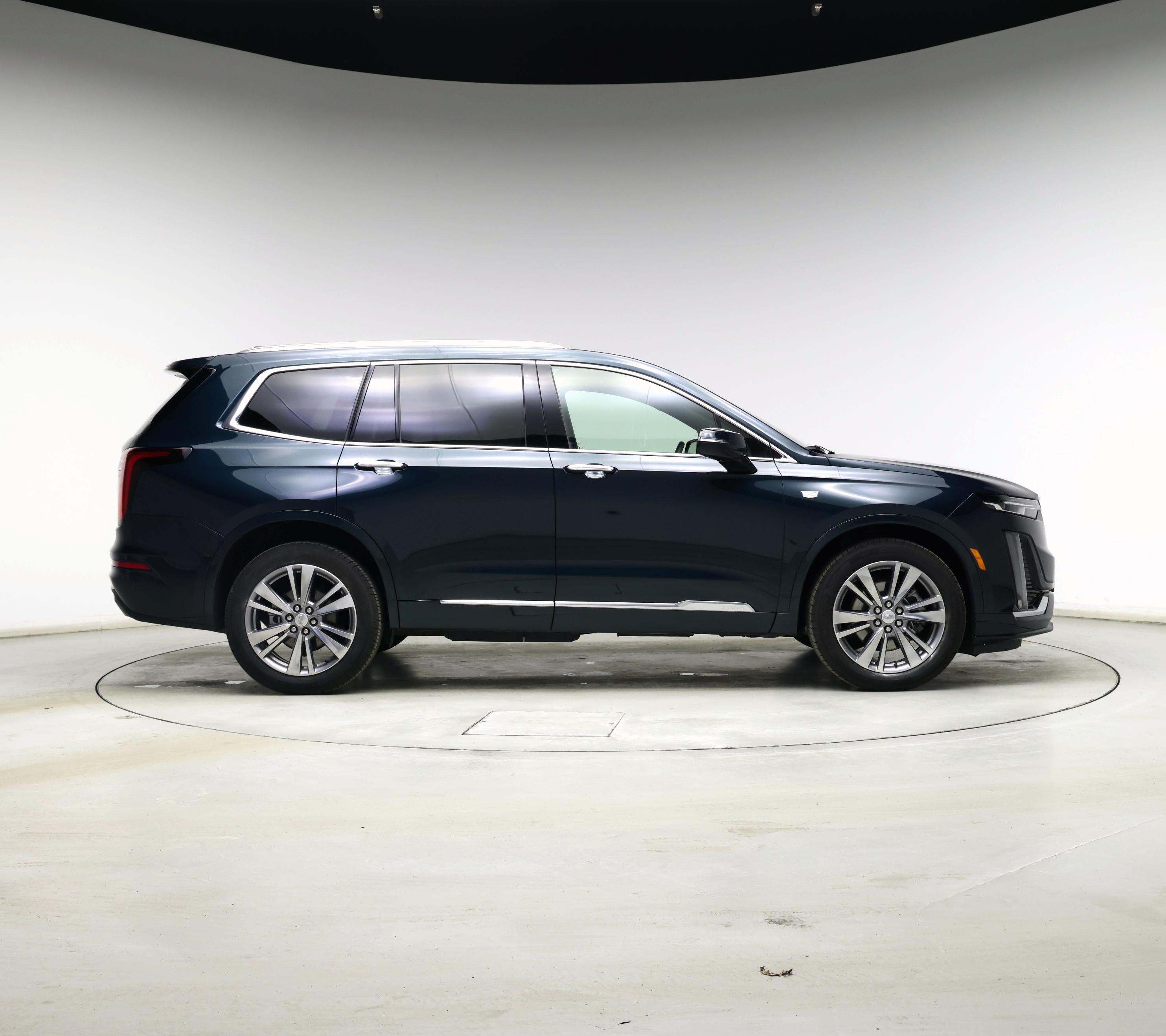 Thumbnail: 2025 Cadillac XT6 - 7