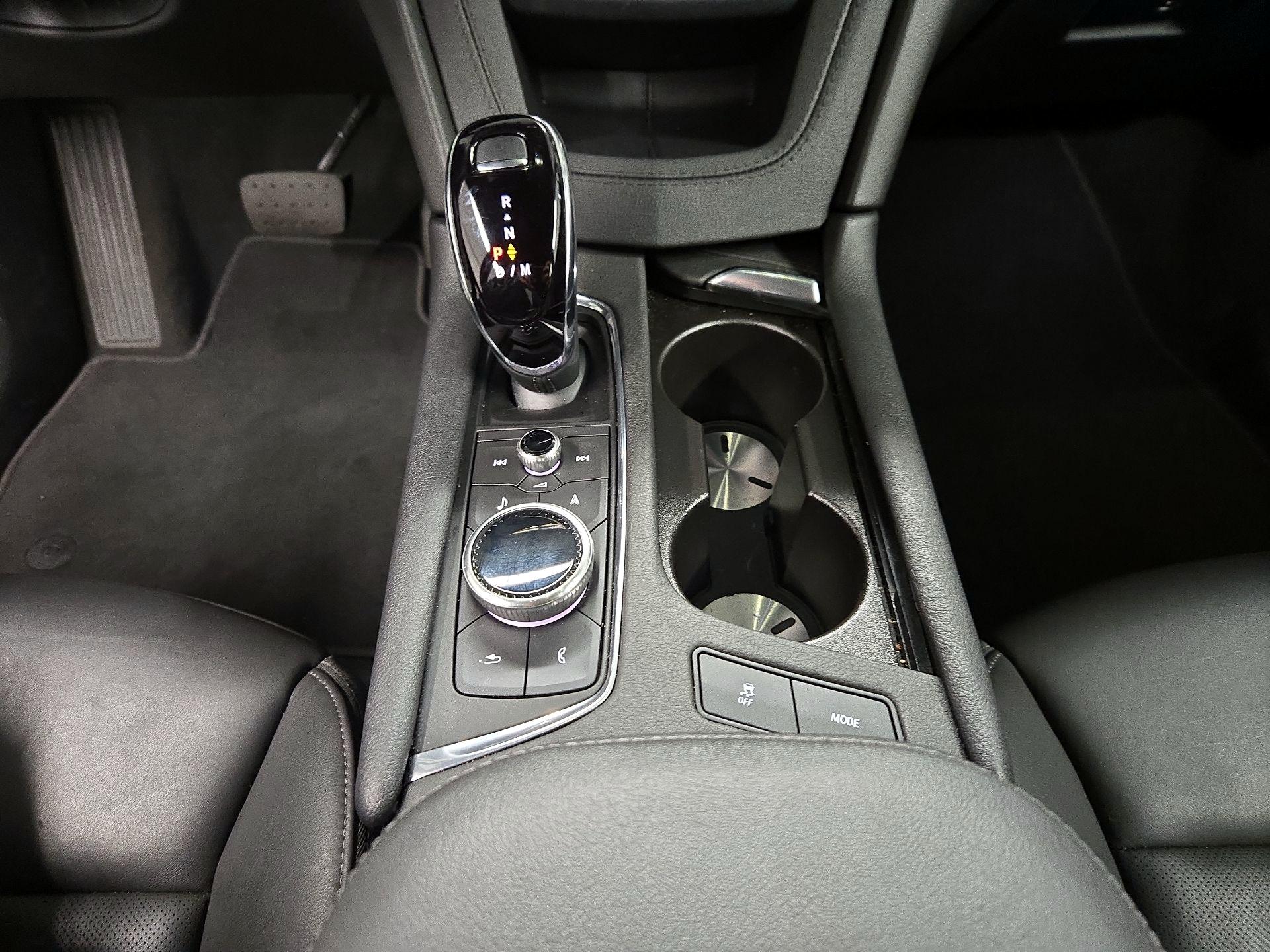 Thumbnail: 2025 Cadillac XT6 - 18