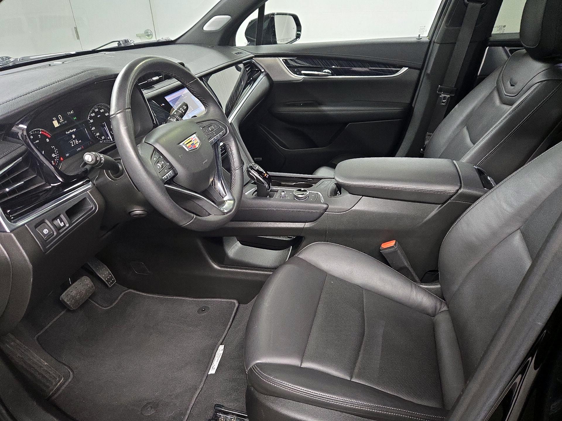 Thumbnail: 2025 Cadillac XT6 - 11