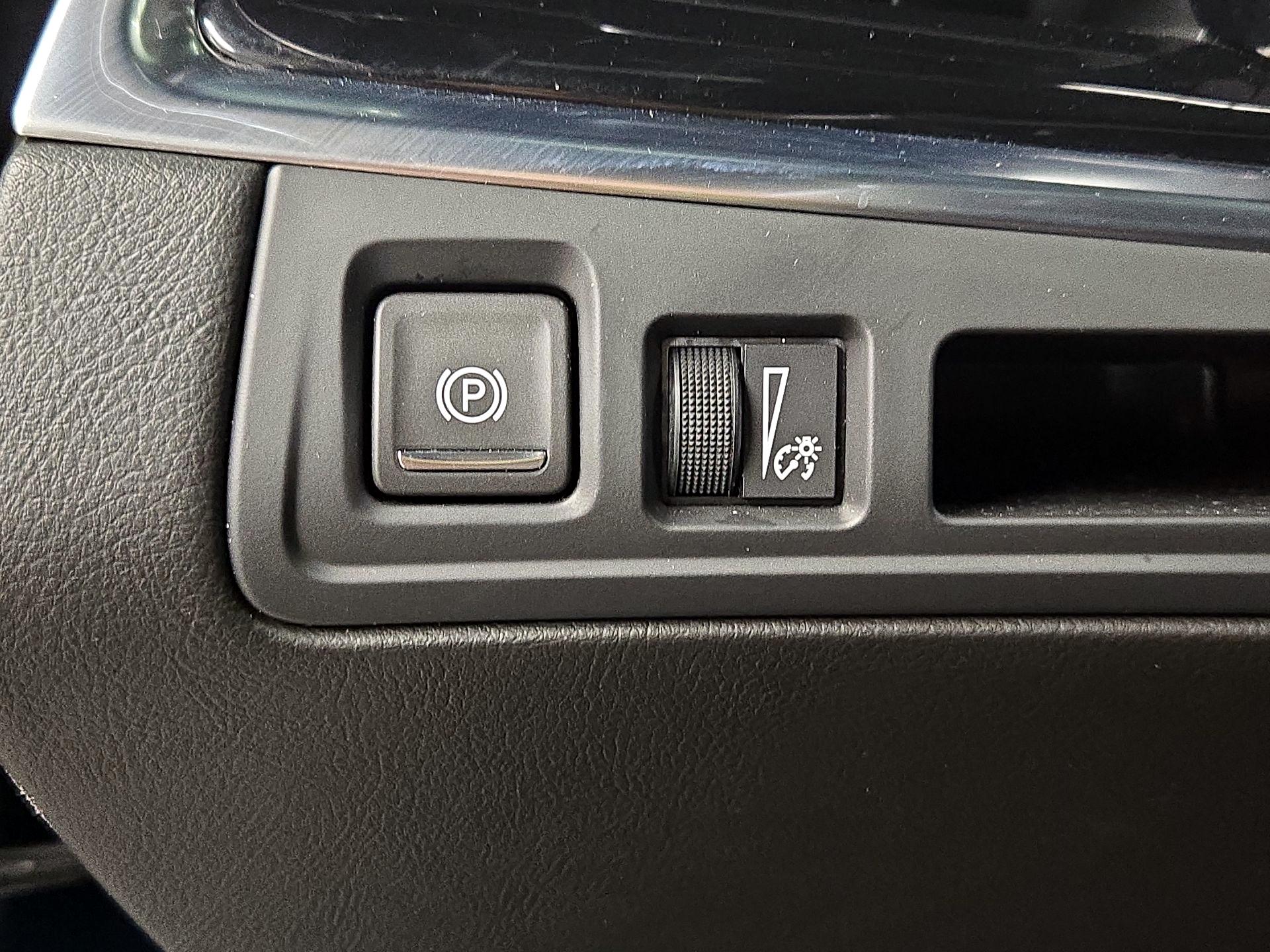 Thumbnail: 2025 Cadillac XT6 - 13