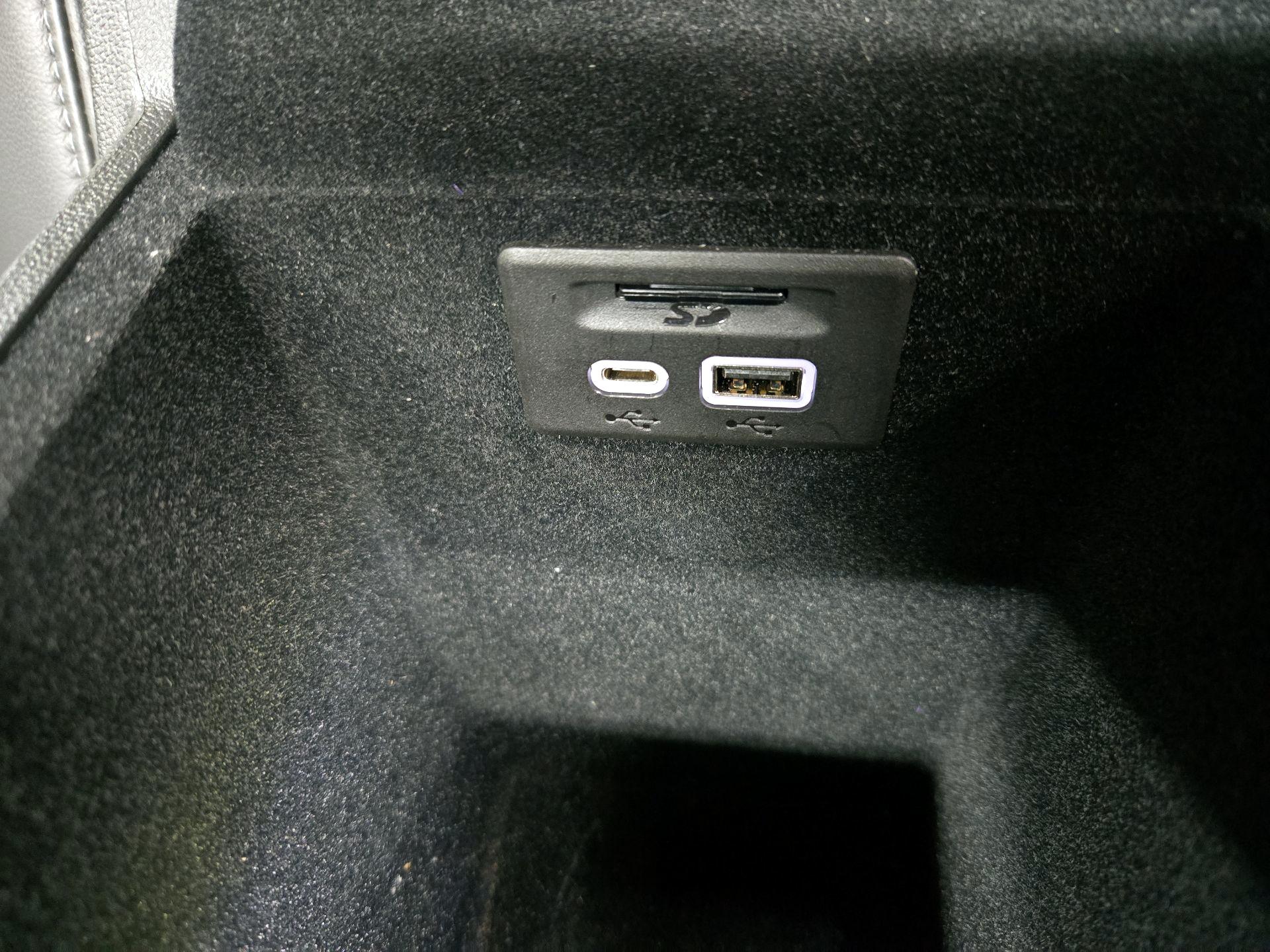 Thumbnail: 2025 Cadillac XT6 - 19