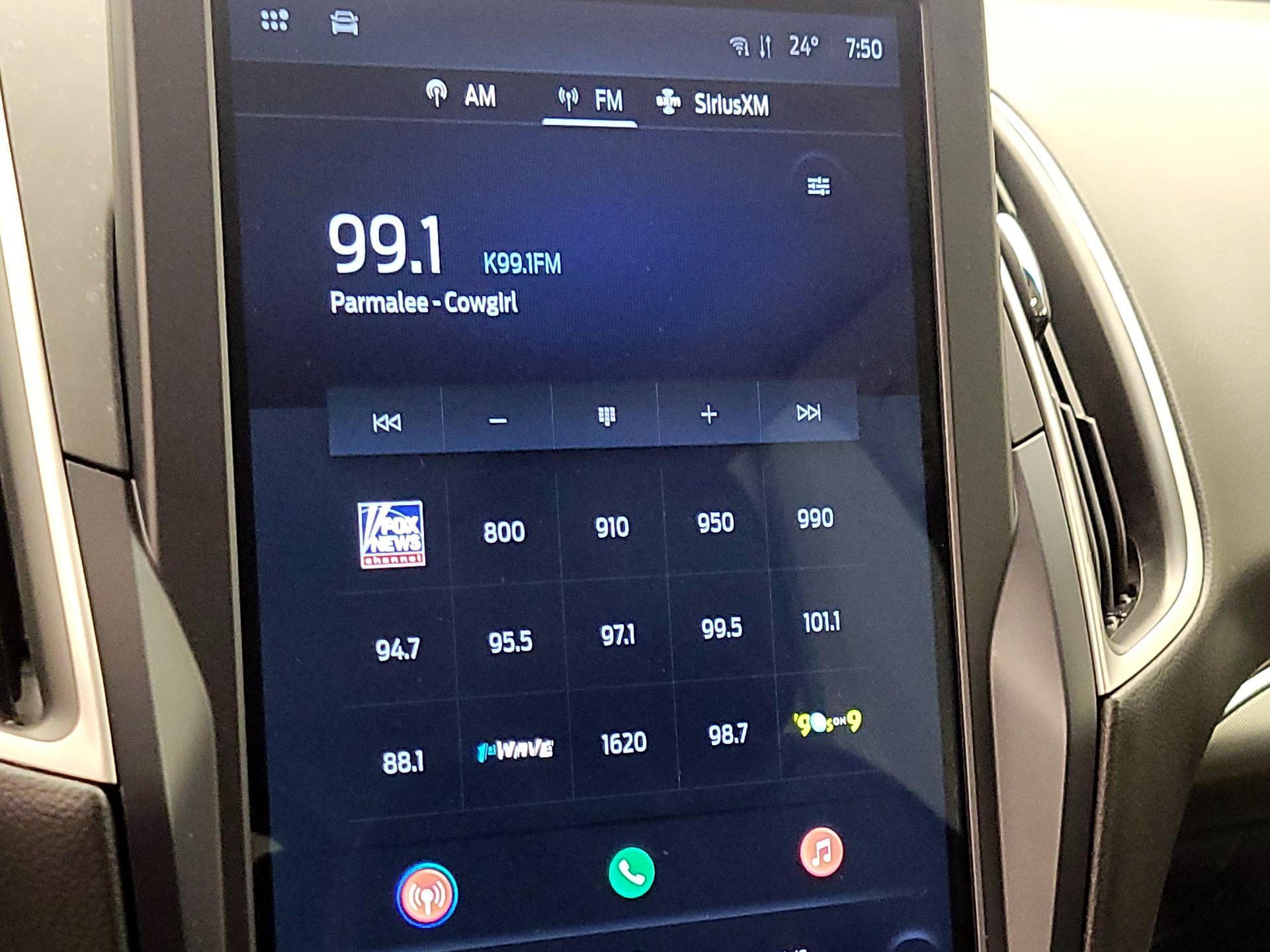 Thumbnail: 2022 Ford Edge - 15