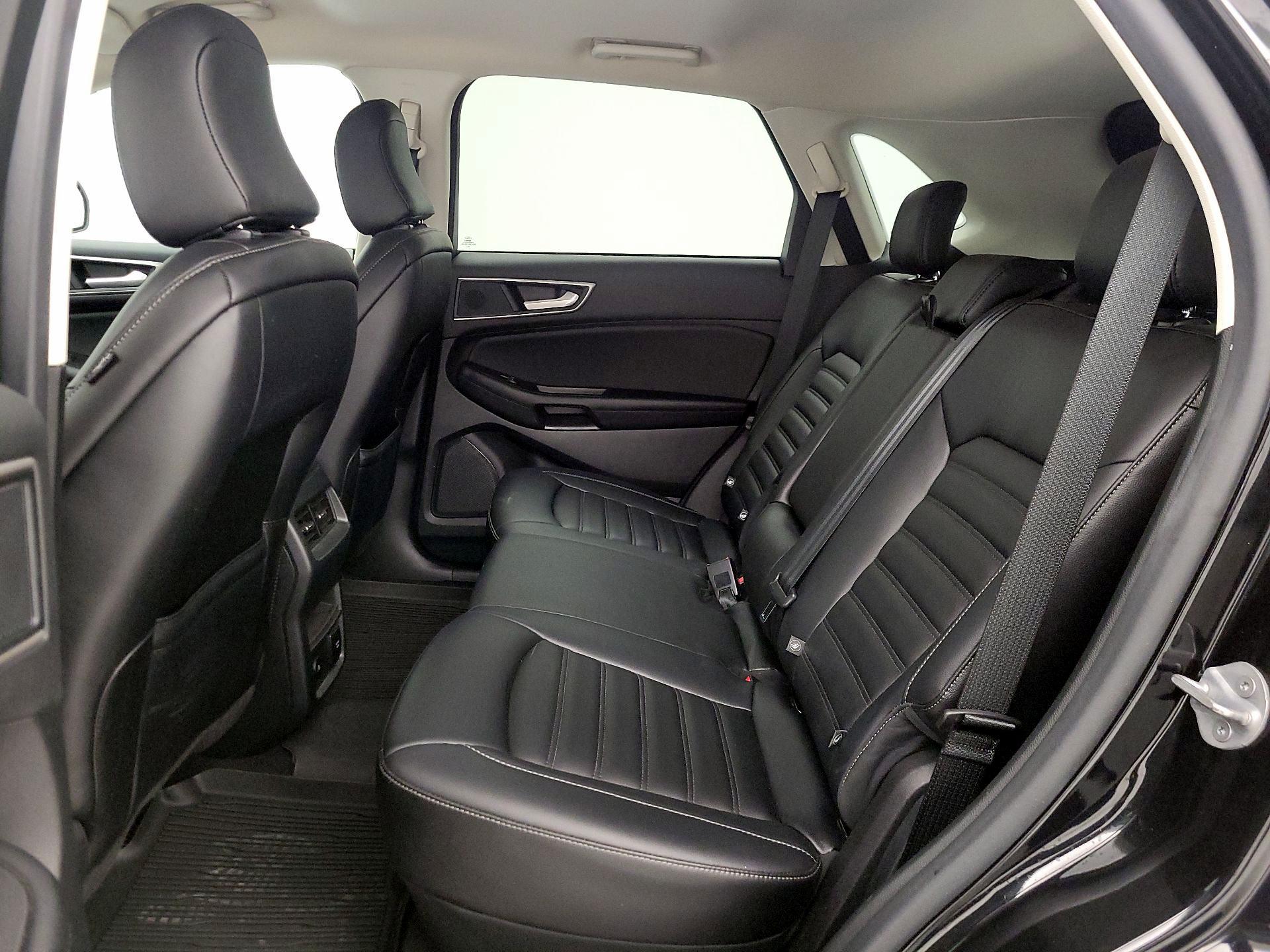 Thumbnail: 2022 Ford Edge - 19