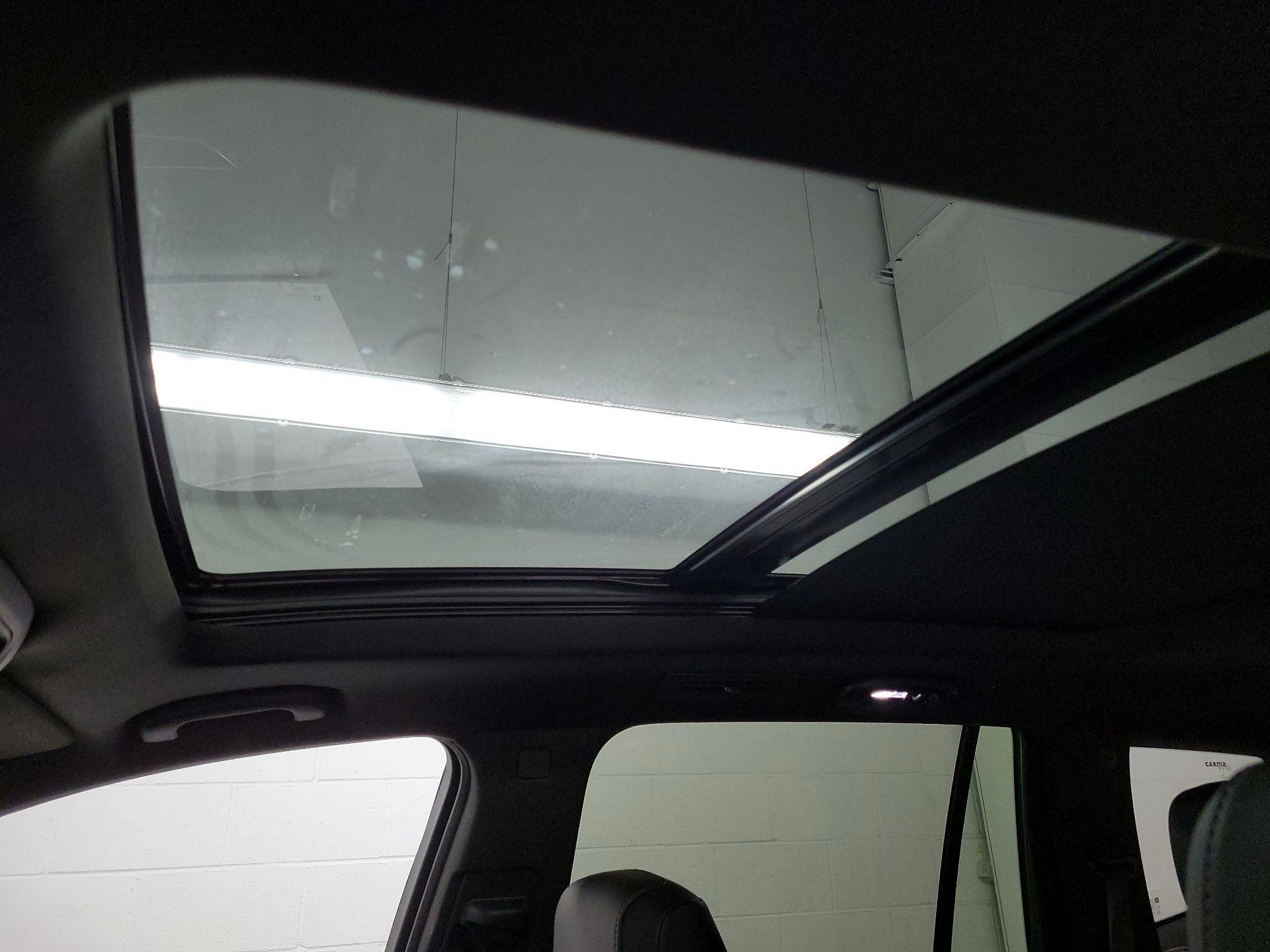 Thumbnail: 2025 Cadillac XT6 - 18