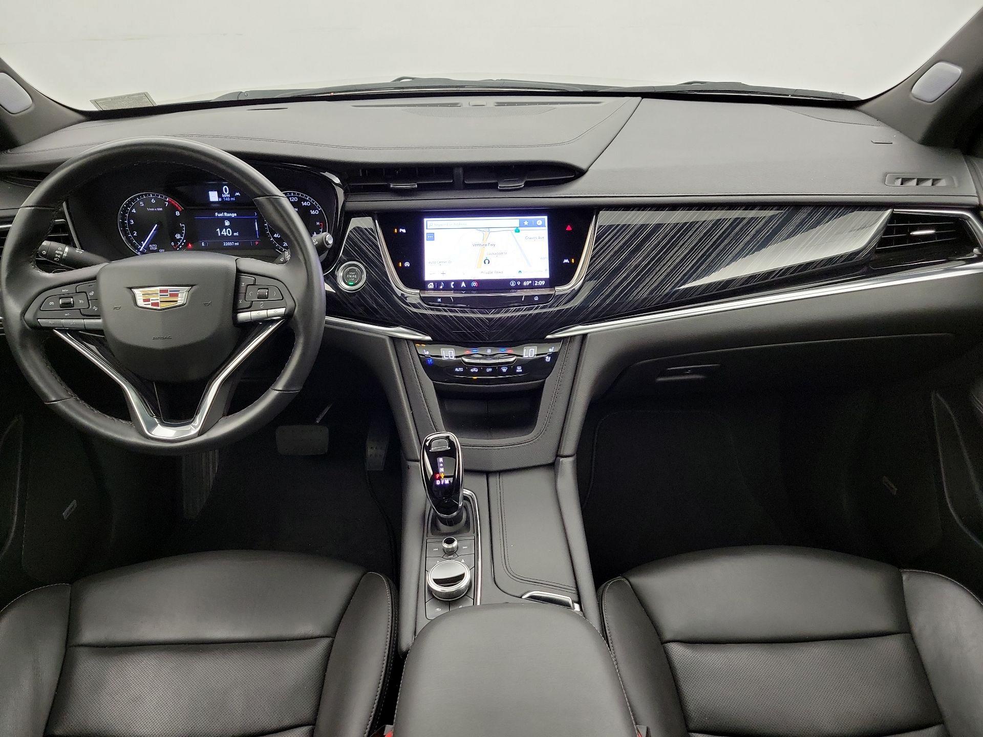 Thumbnail: 2025 Cadillac XT6 - 9