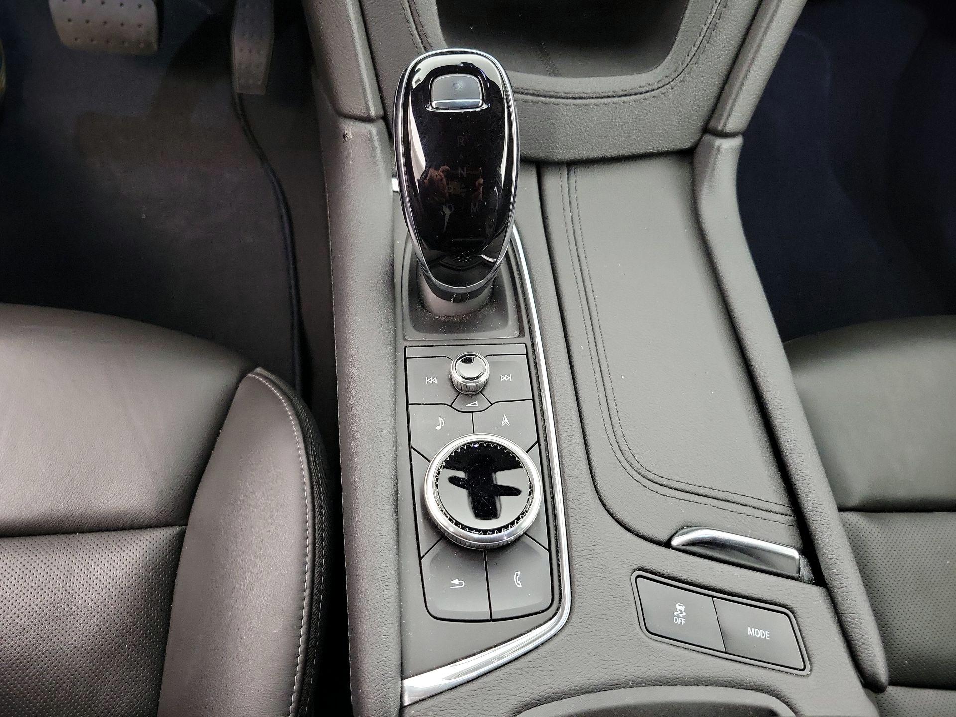 Thumbnail: 2025 Cadillac XT6 - 18