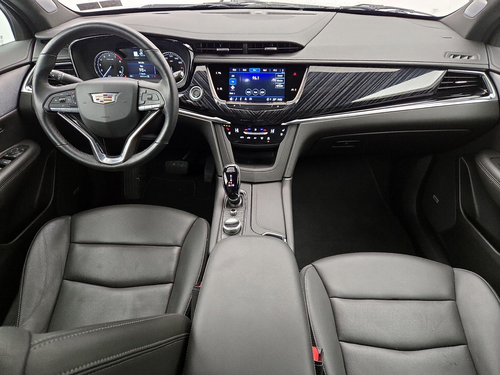 Thumbnail: 2025 Cadillac XT6 - 9