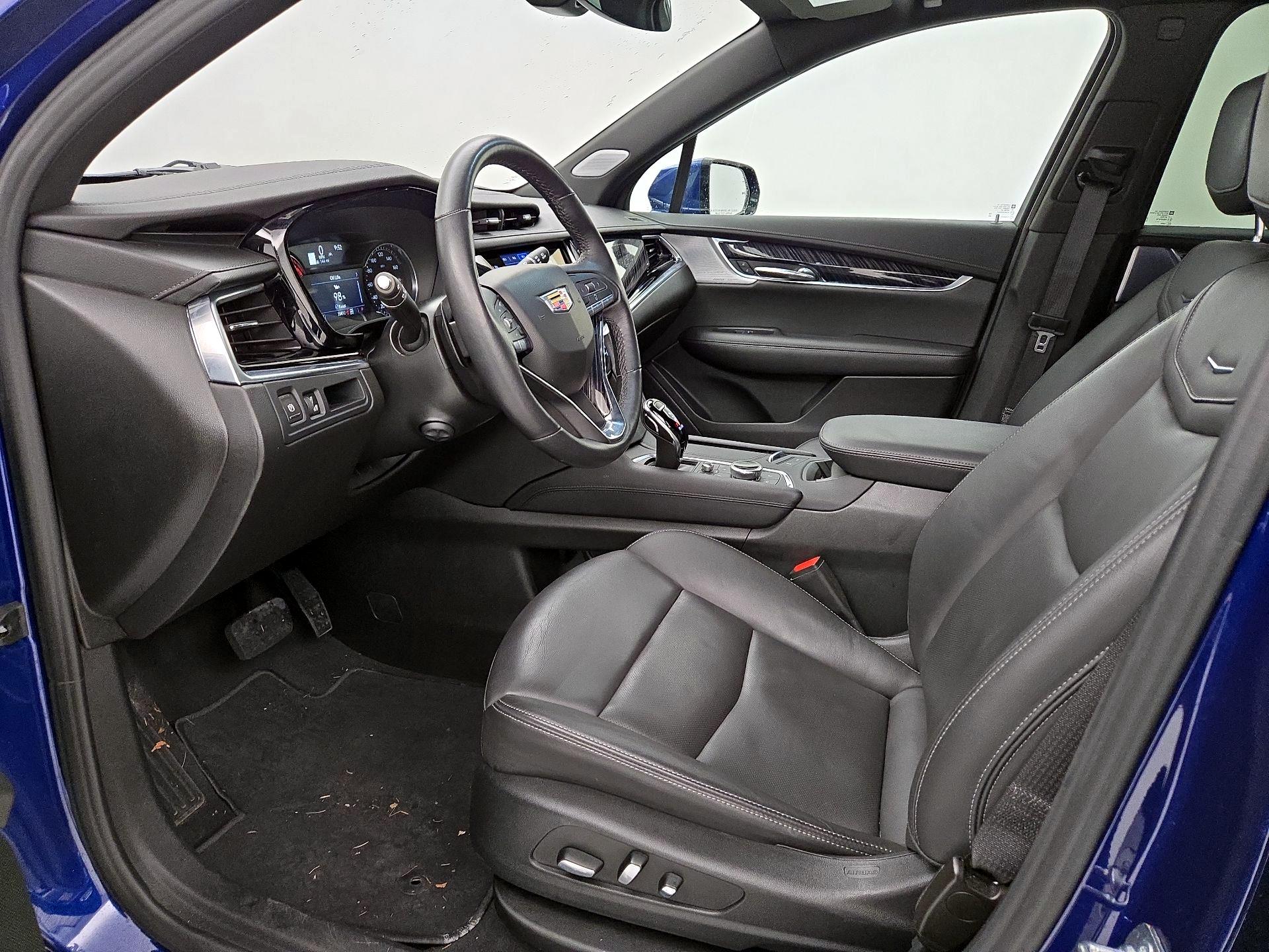 Thumbnail: 2025 Cadillac XT6 - 11