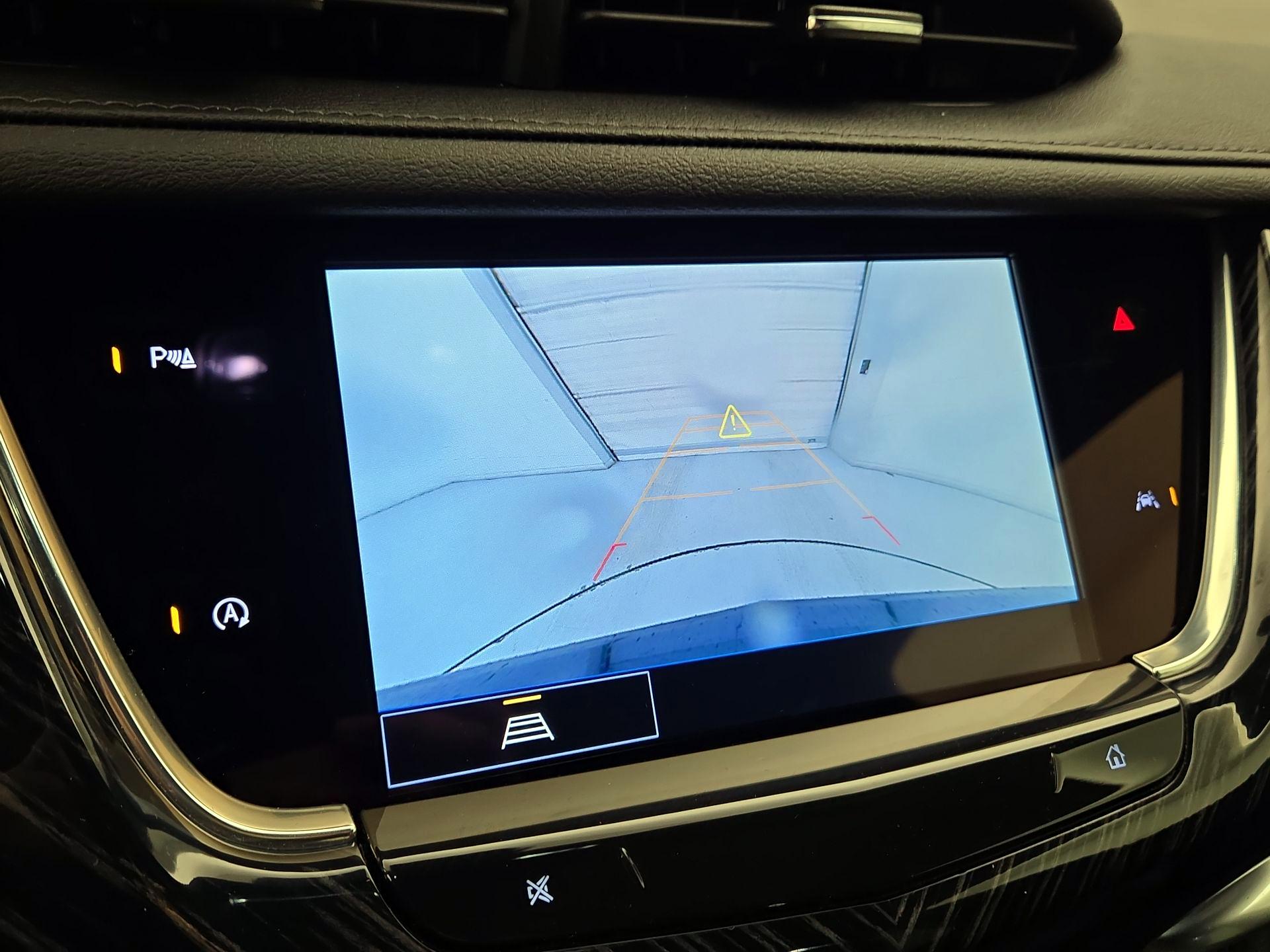 Thumbnail: 2025 Cadillac XT6 - 14