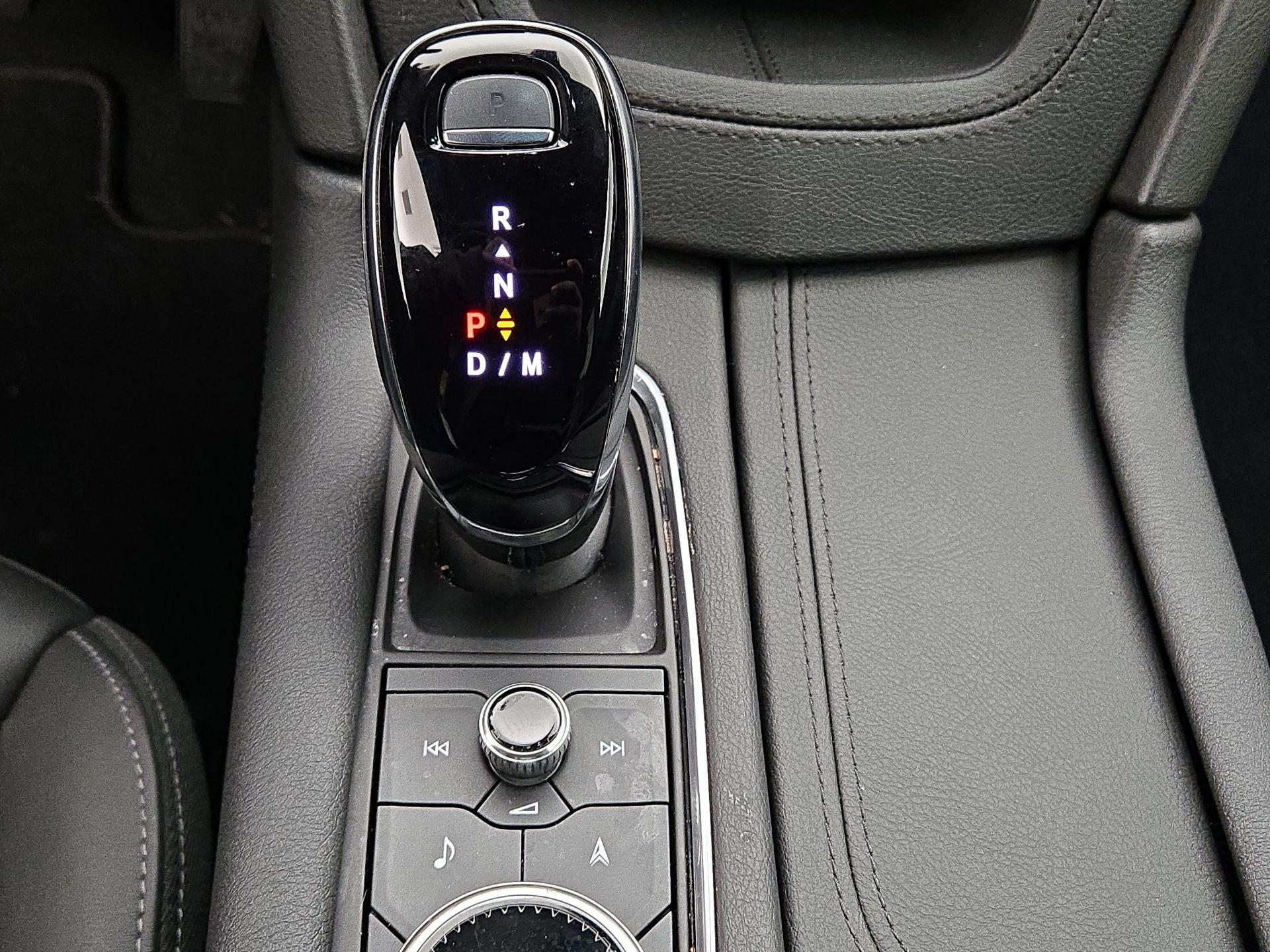 Thumbnail: 2025 Cadillac XT6 - 17