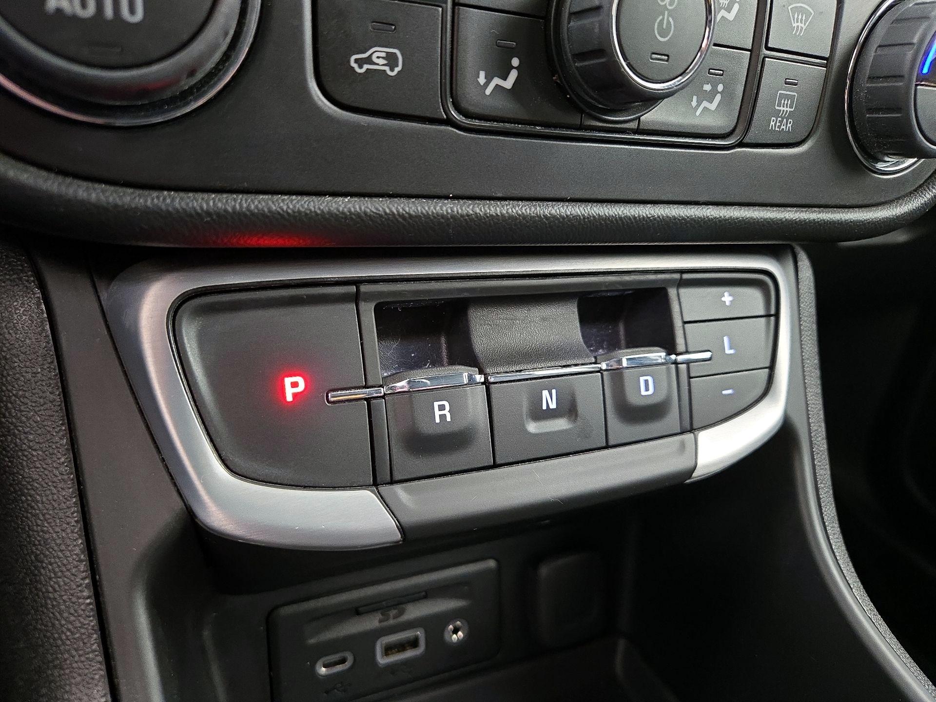 Thumbnail: 2022 GMC Terrain - 18