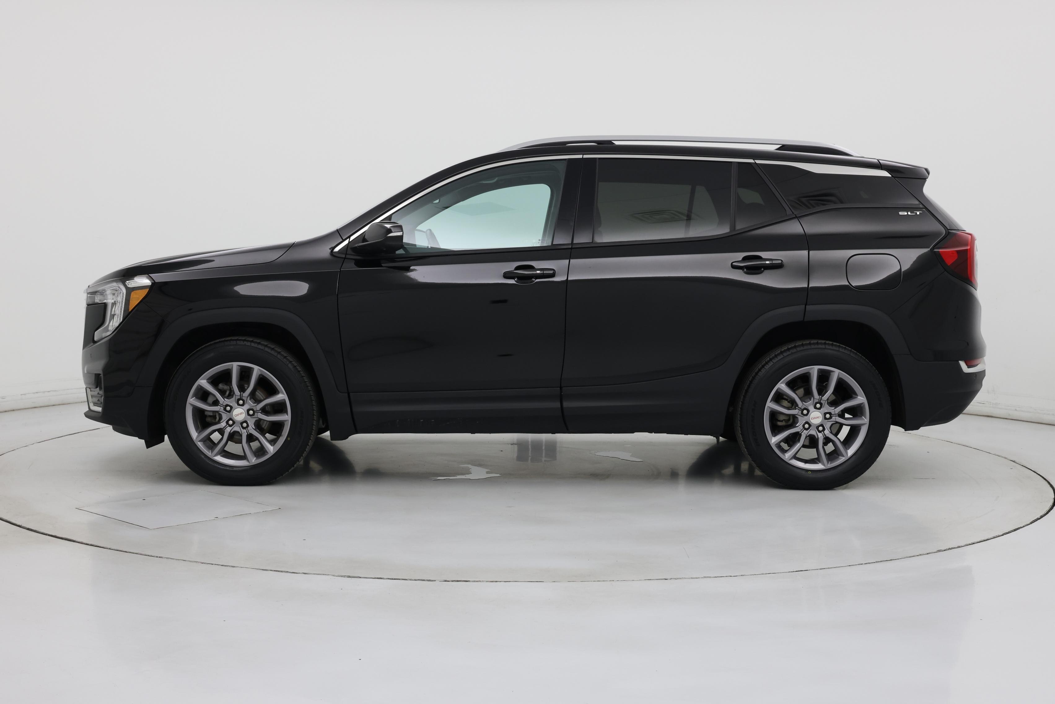 Thumbnail: 2022 GMC Terrain - 3