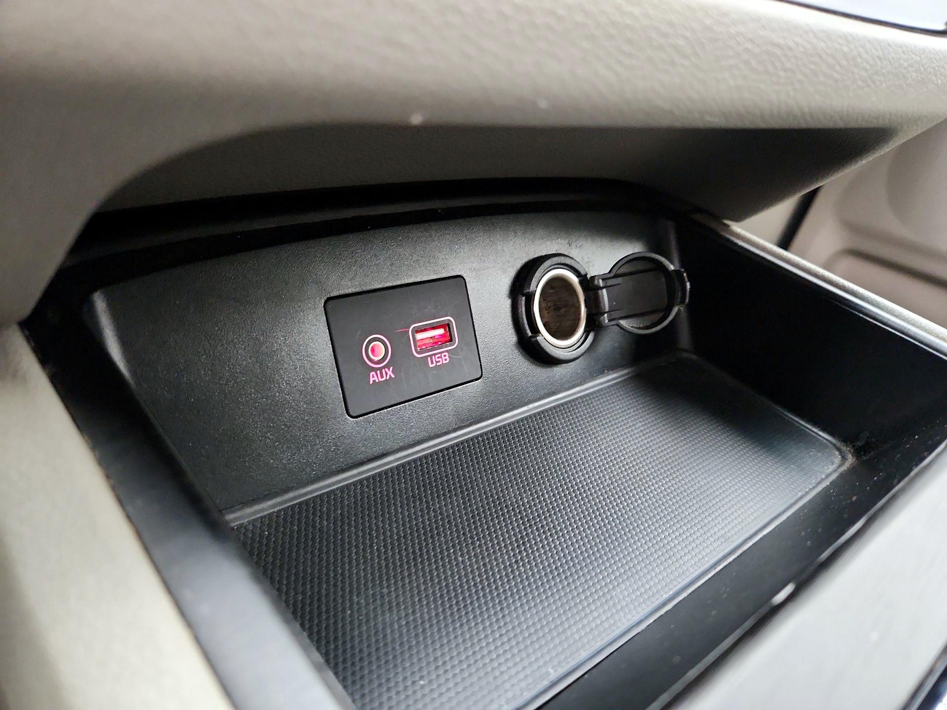 Thumbnail: 2021 Kia Sedona - 18