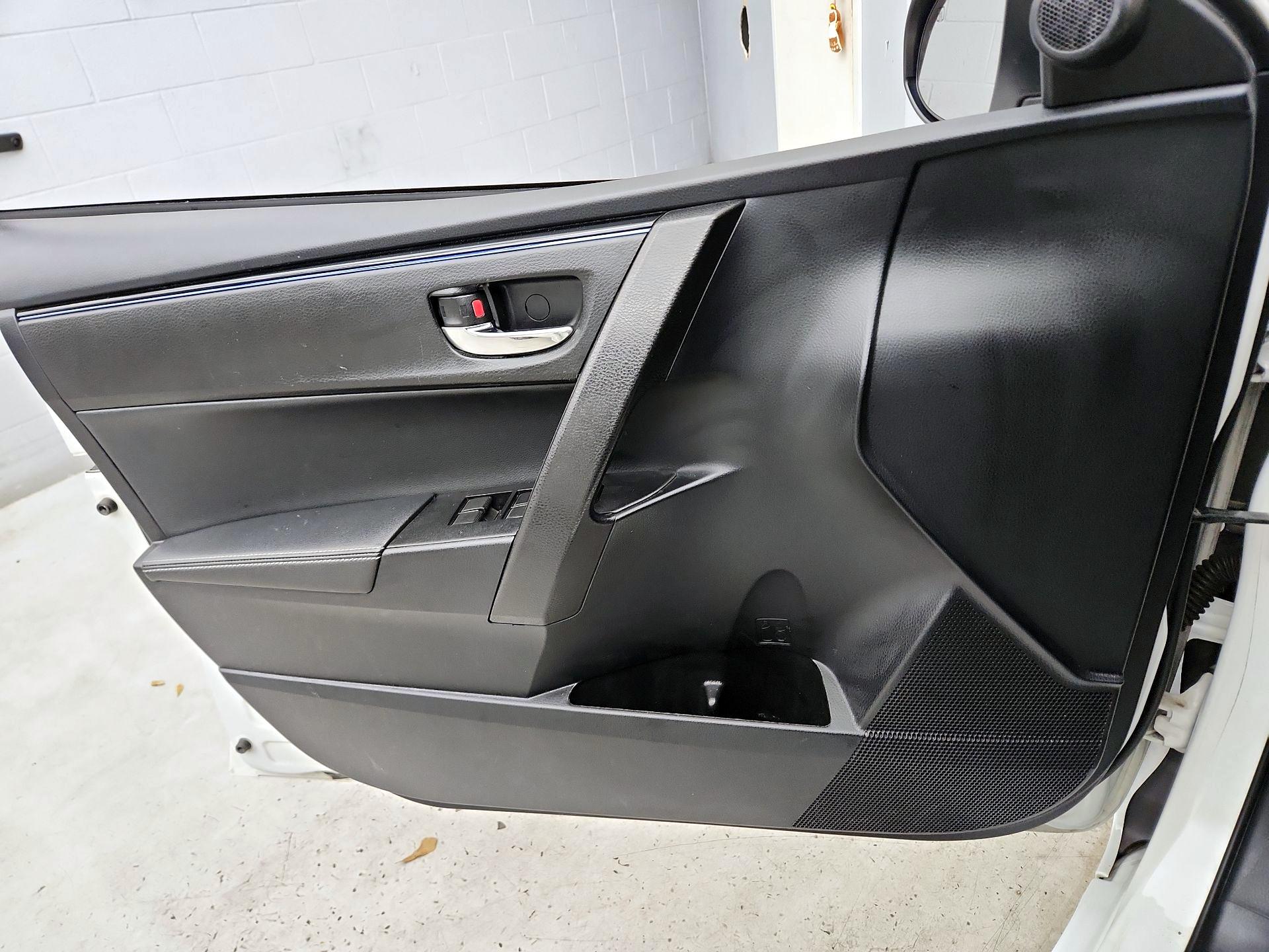 Thumbnail: 2019 Toyota Corolla - 12