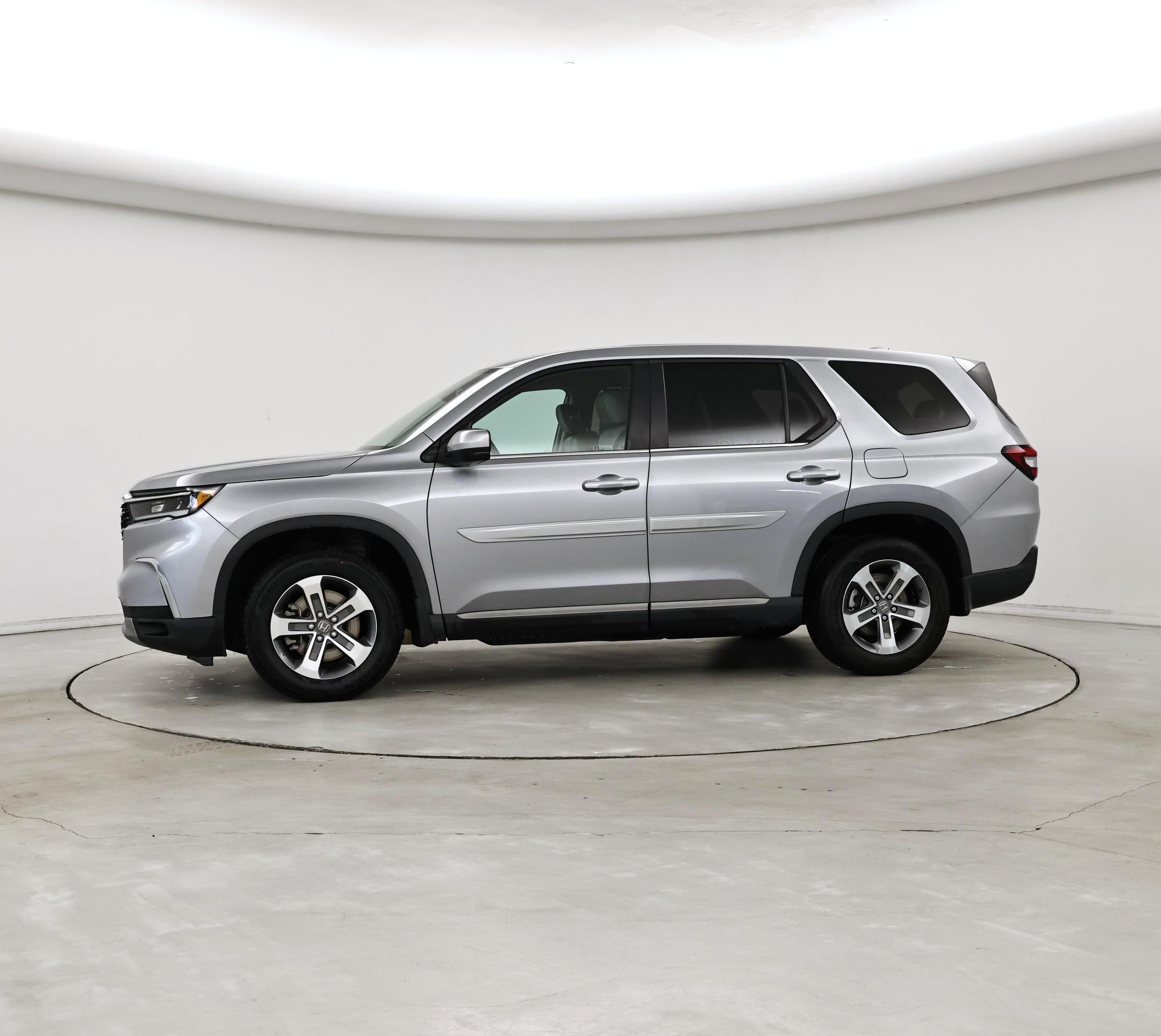 Thumbnail: 2023 Honda Pilot - 3