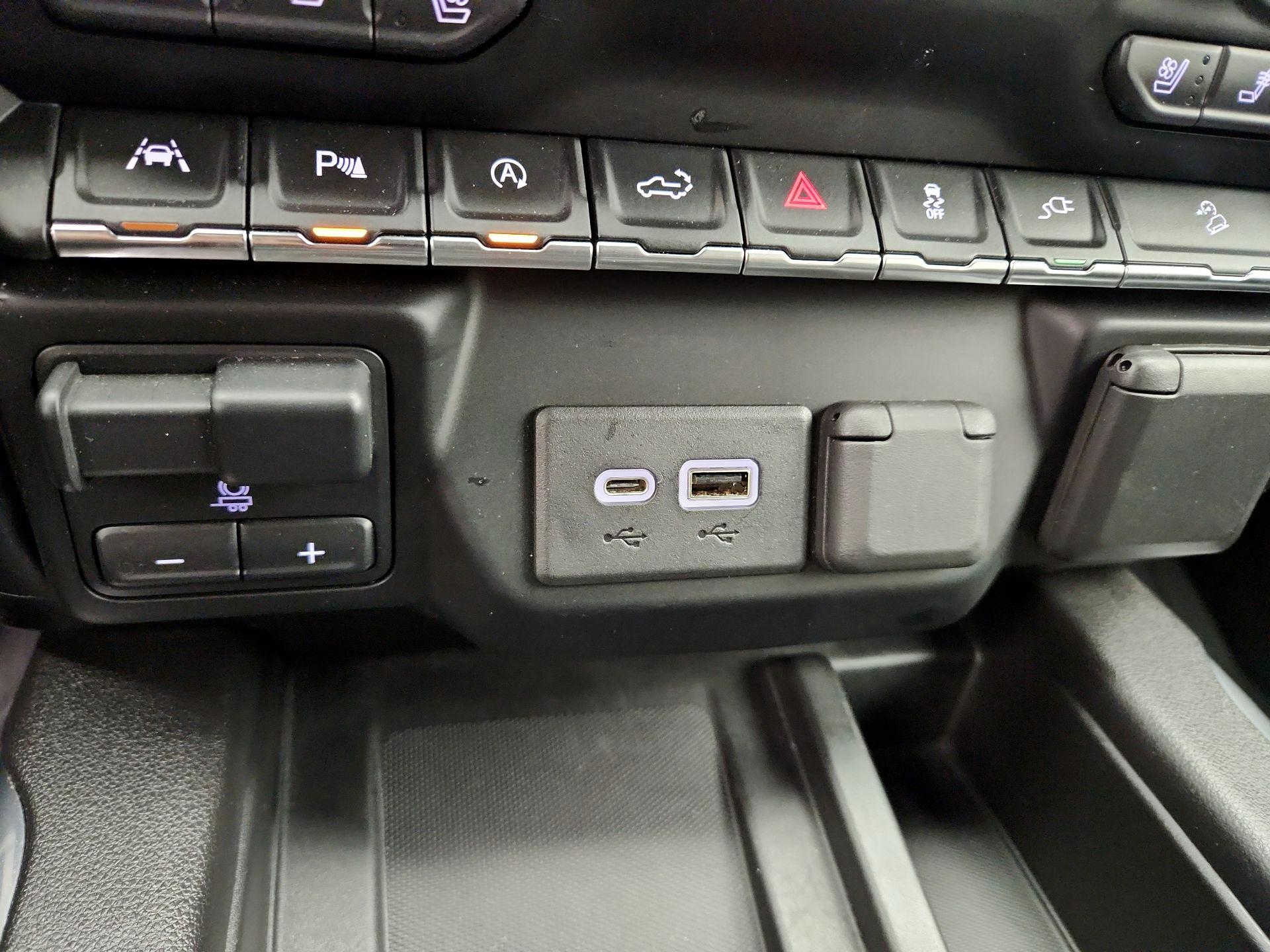 Thumbnail: 2020 Chevrolet Silverado 1500 - 18