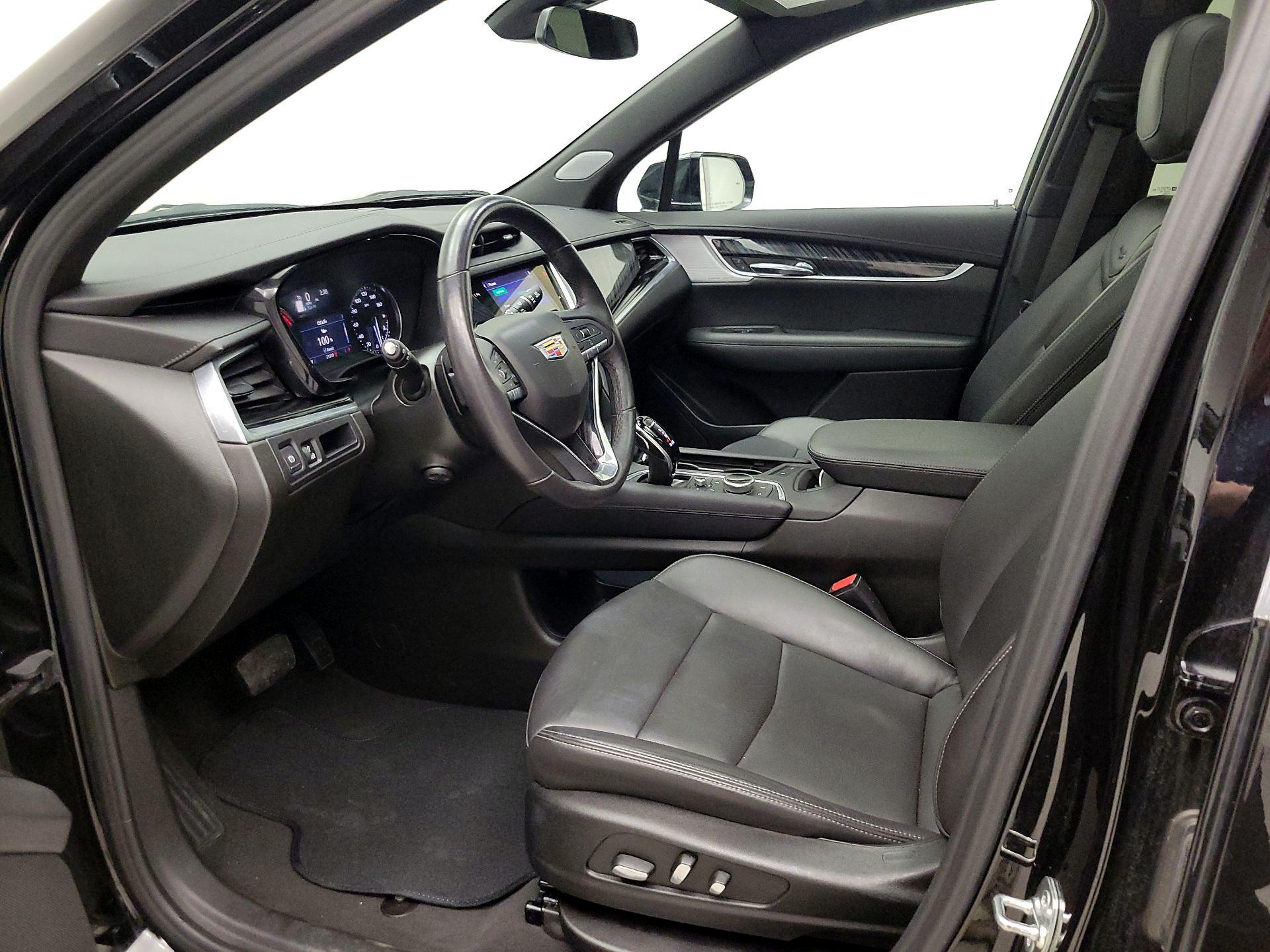 Thumbnail: 2025 Cadillac XT6 - 11