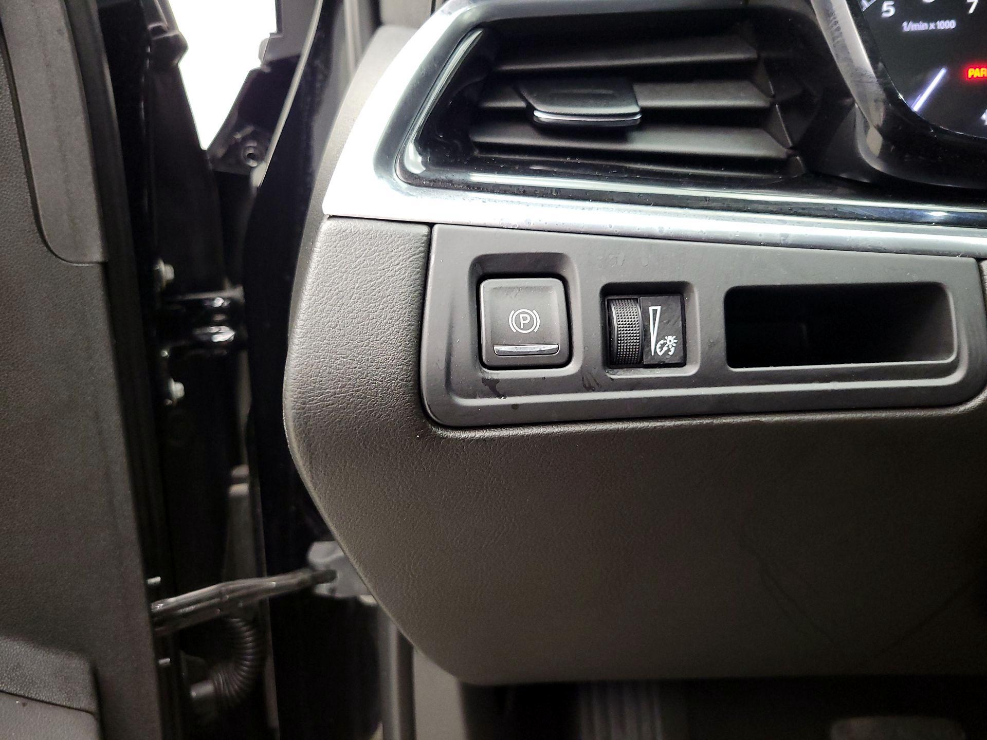 Thumbnail: 2025 Cadillac XT6 - 13