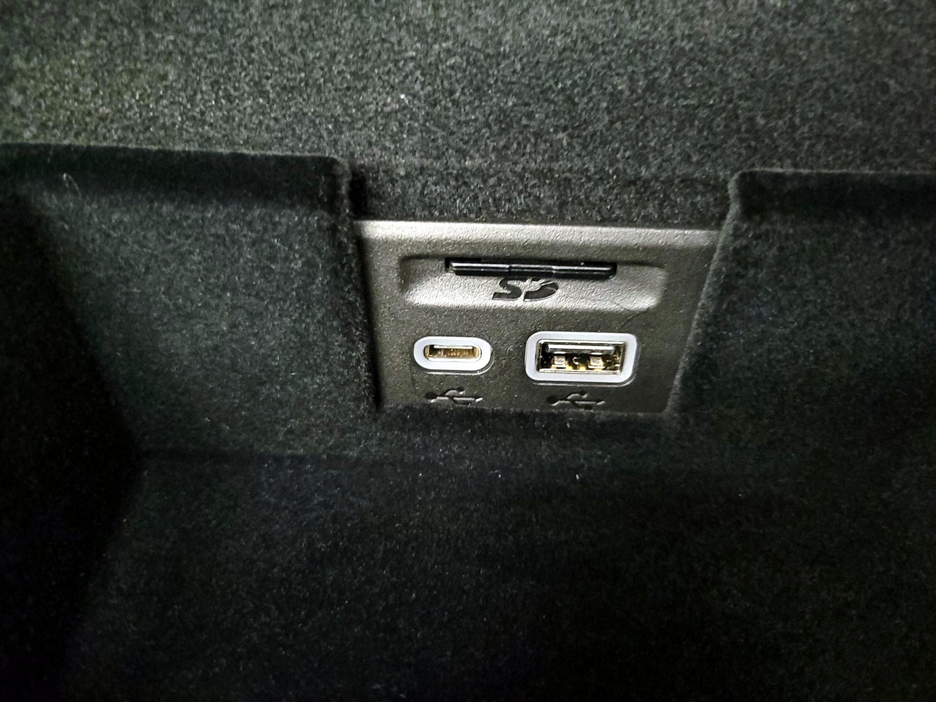 Thumbnail: 2025 Cadillac XT6 - 19