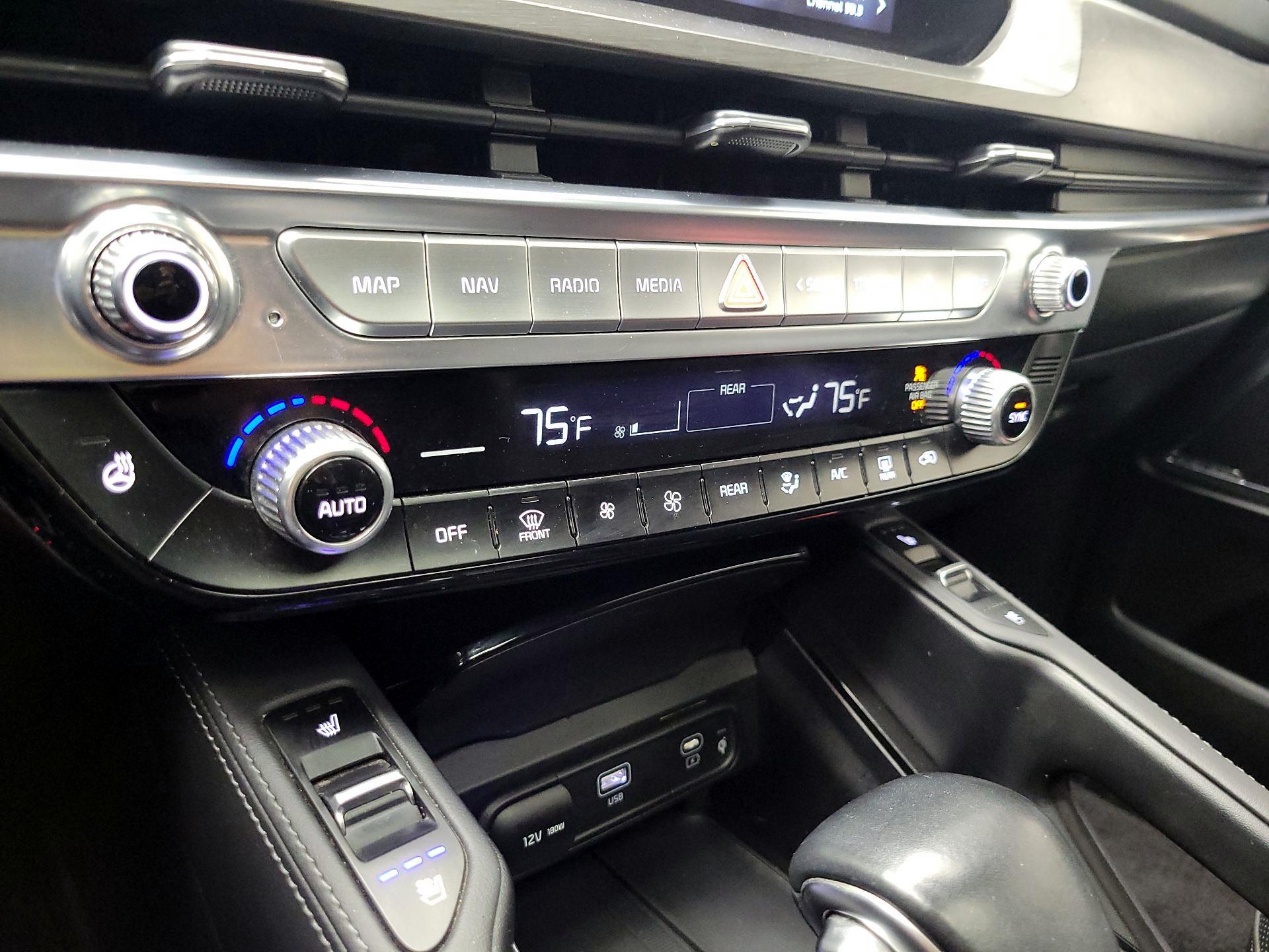 Thumbnail: 2023 Kia Telluride - 17