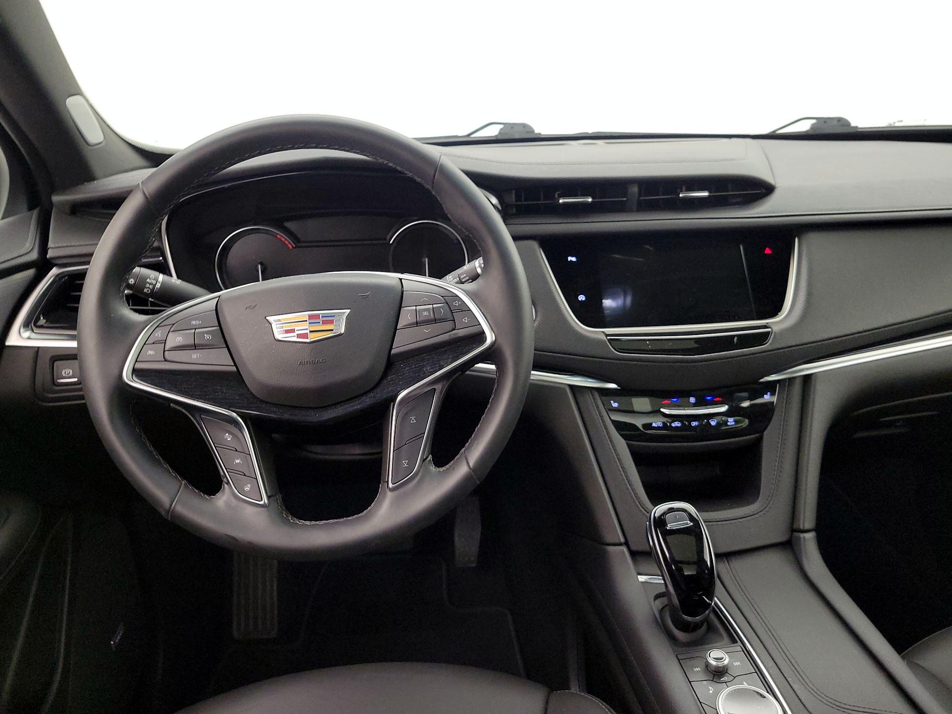 Thumbnail: 2025 Cadillac XT5 - 10