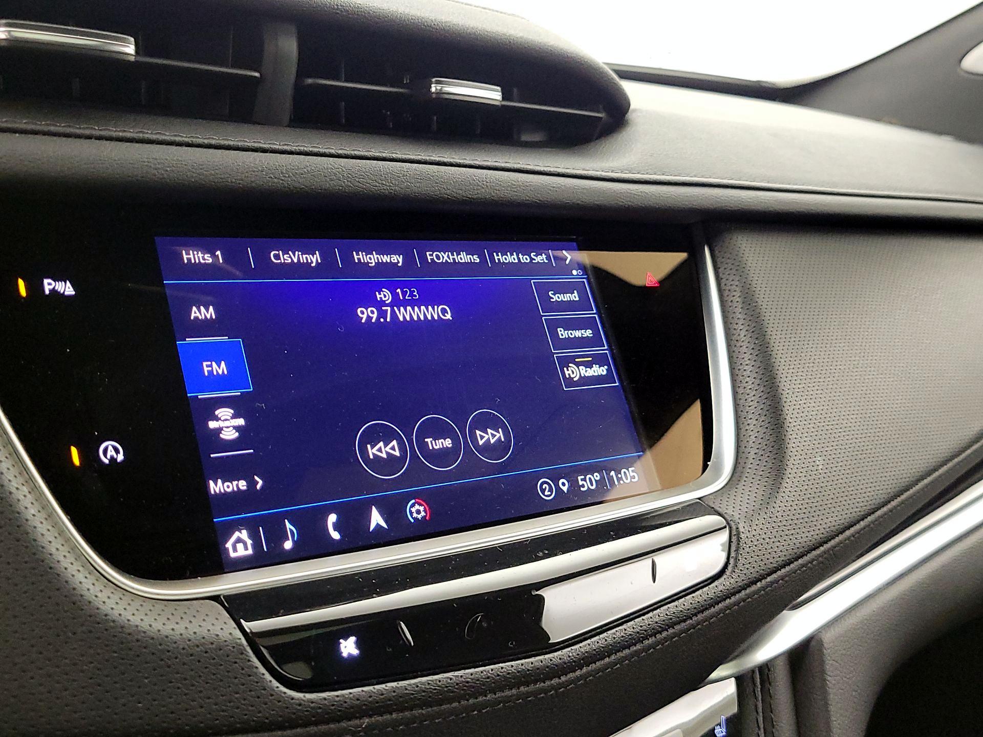 Thumbnail: 2025 Cadillac XT5 - 16