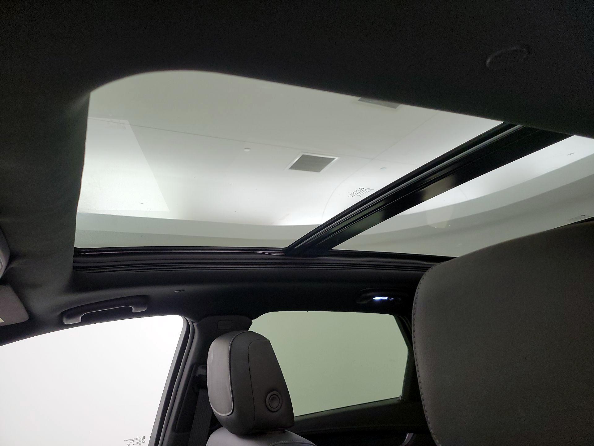 Thumbnail: 2025 Cadillac XT5 - 20