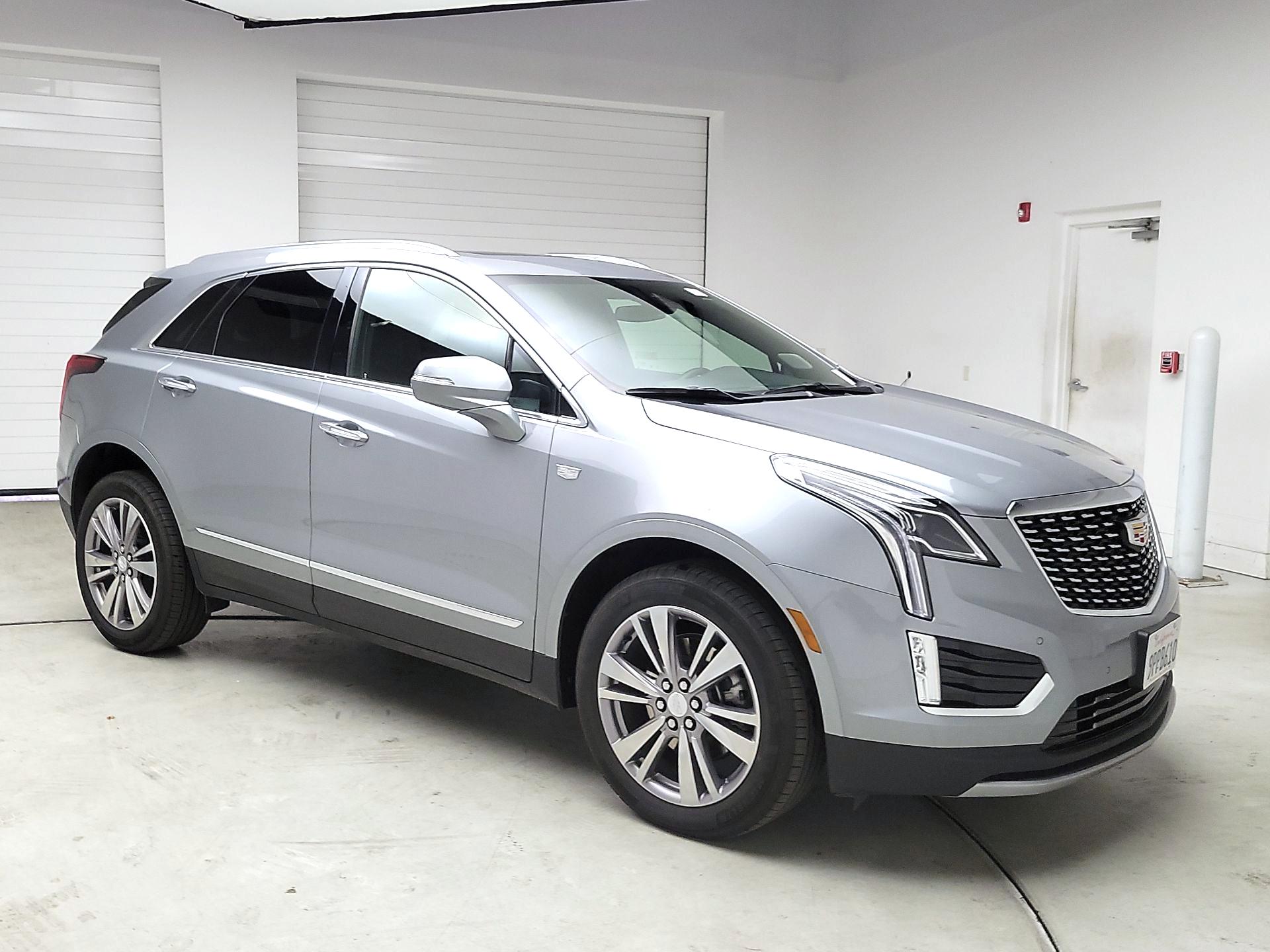 Thumbnail: 2025 Cadillac XT5 - 1