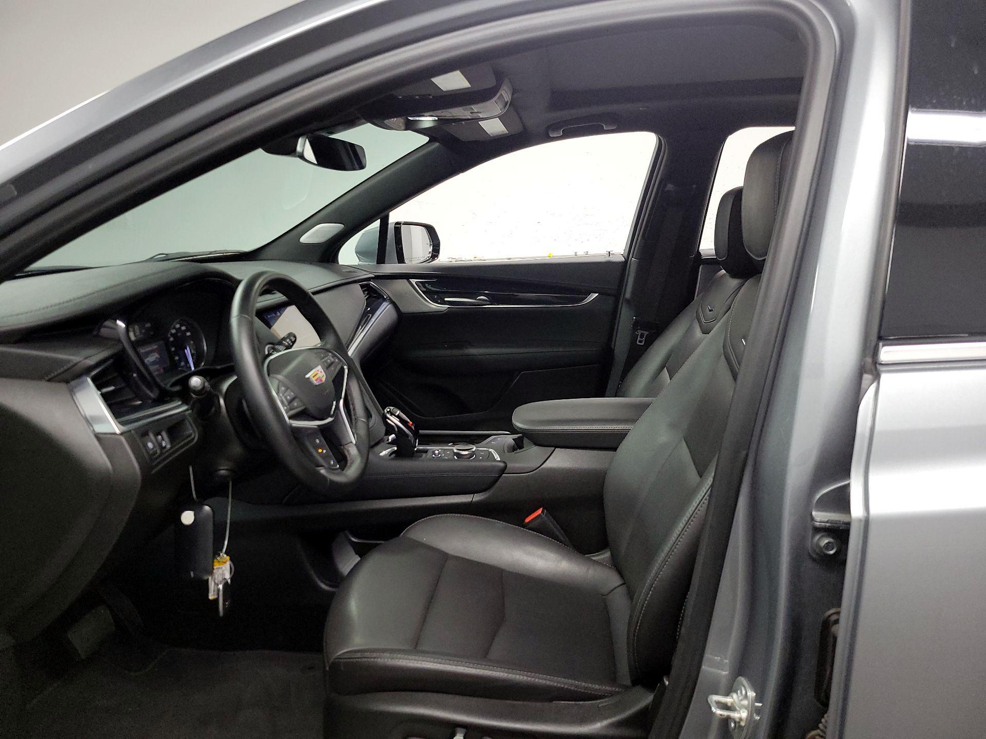 Thumbnail: 2025 Cadillac XT5 - 9