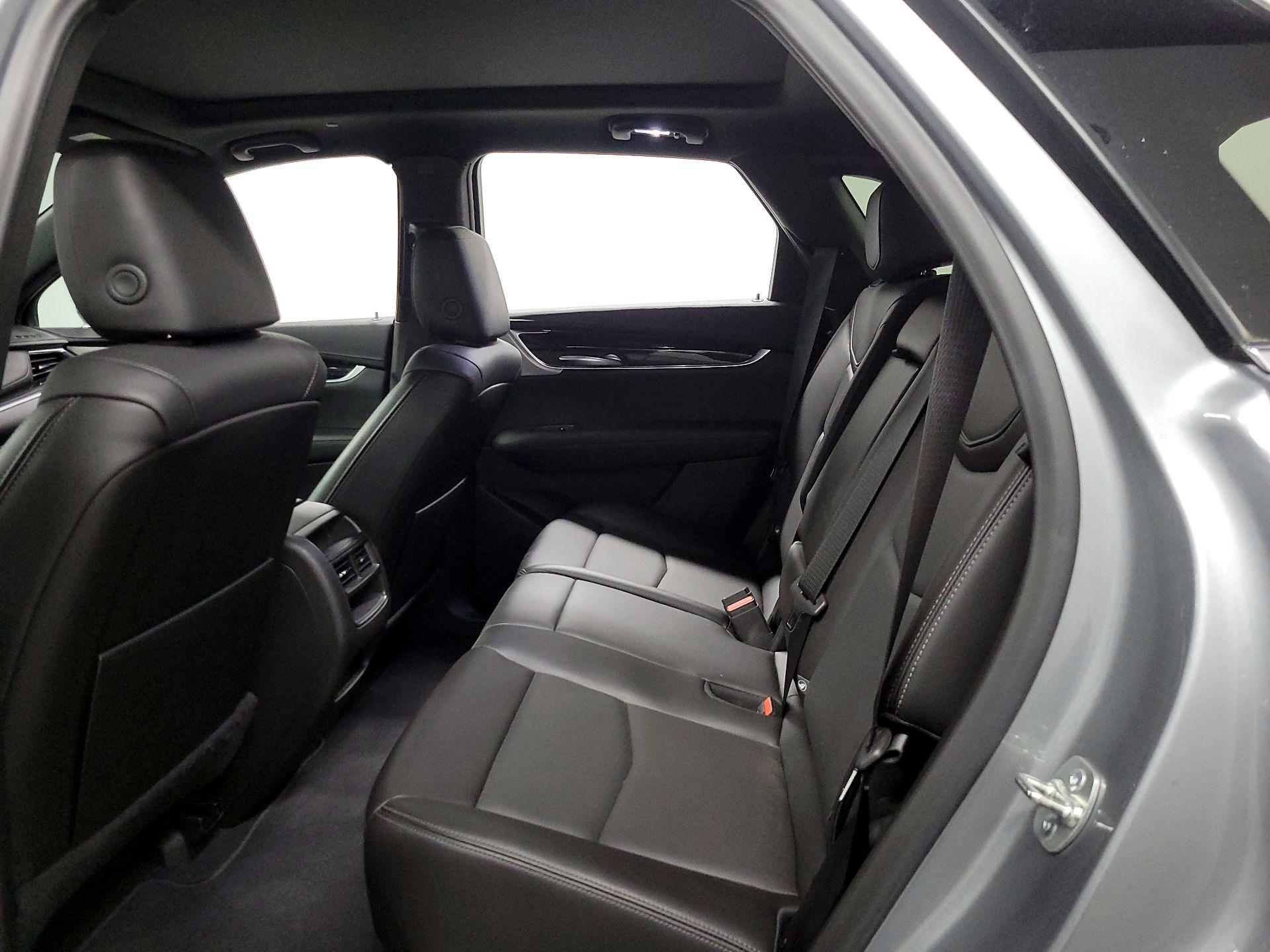 Thumbnail: 2025 Cadillac XT5 - 15