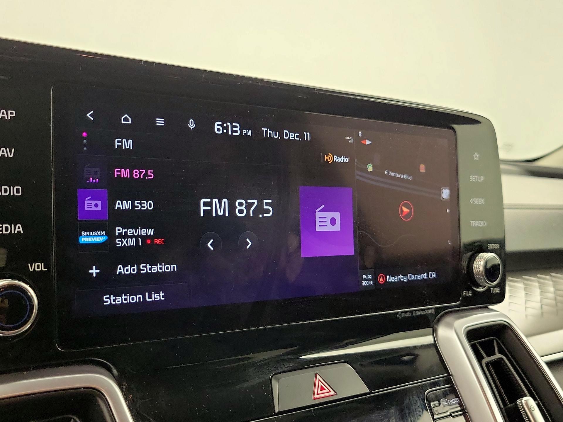 Thumbnail: 2023 Kia Sorento - 16