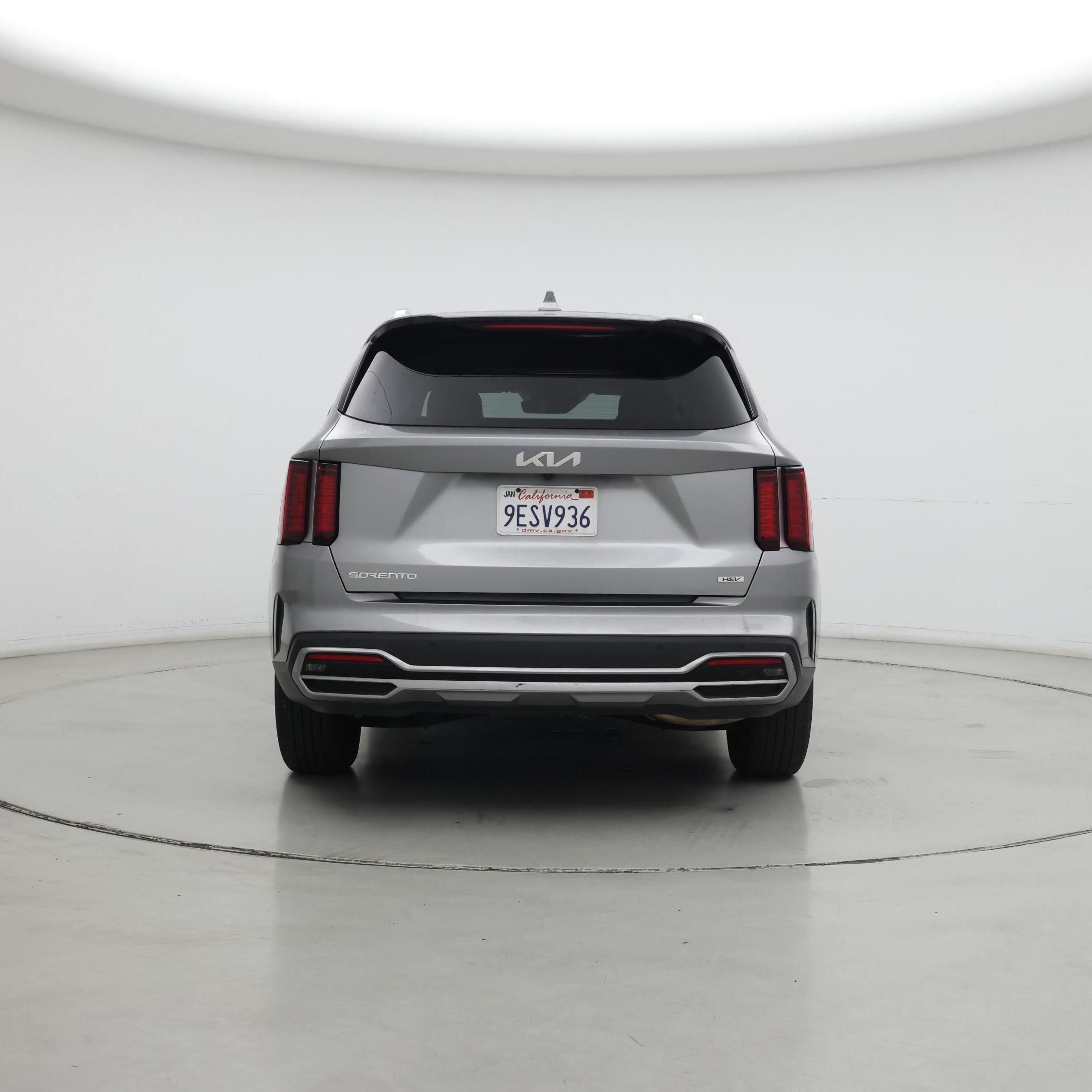 Thumbnail: 2023 Kia Sorento - 6