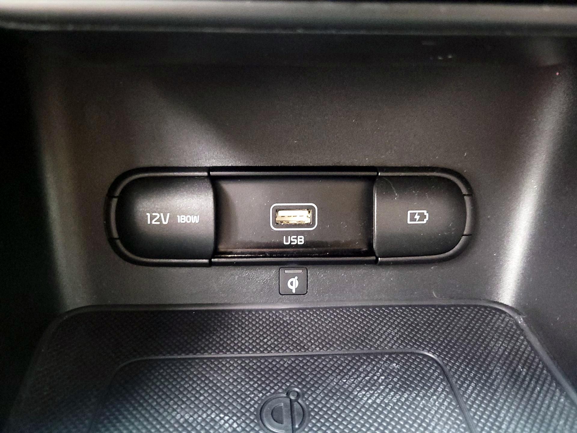 Thumbnail: 2022 Kia Sportage - 19