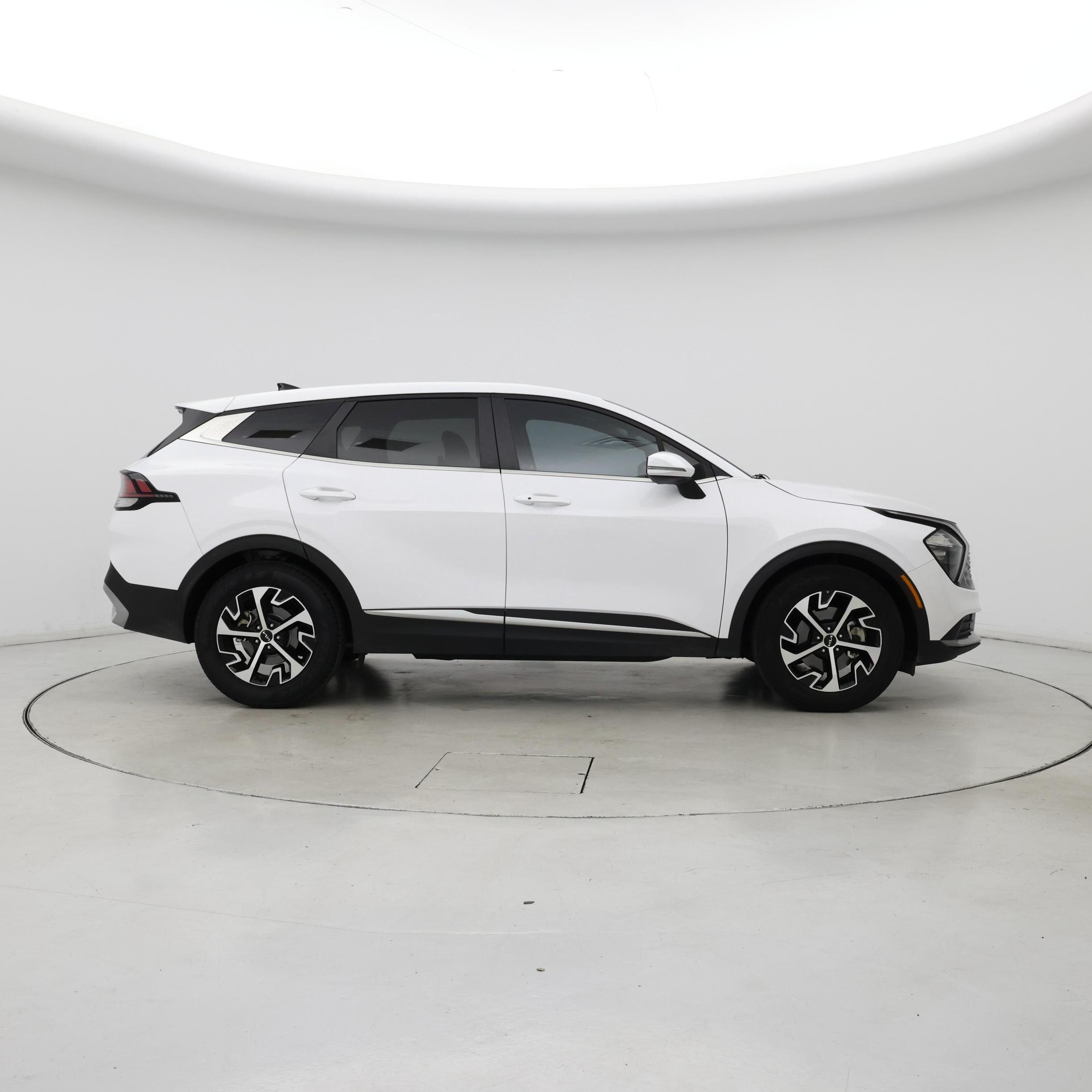 Thumbnail: 2023 Kia Sportage - 7