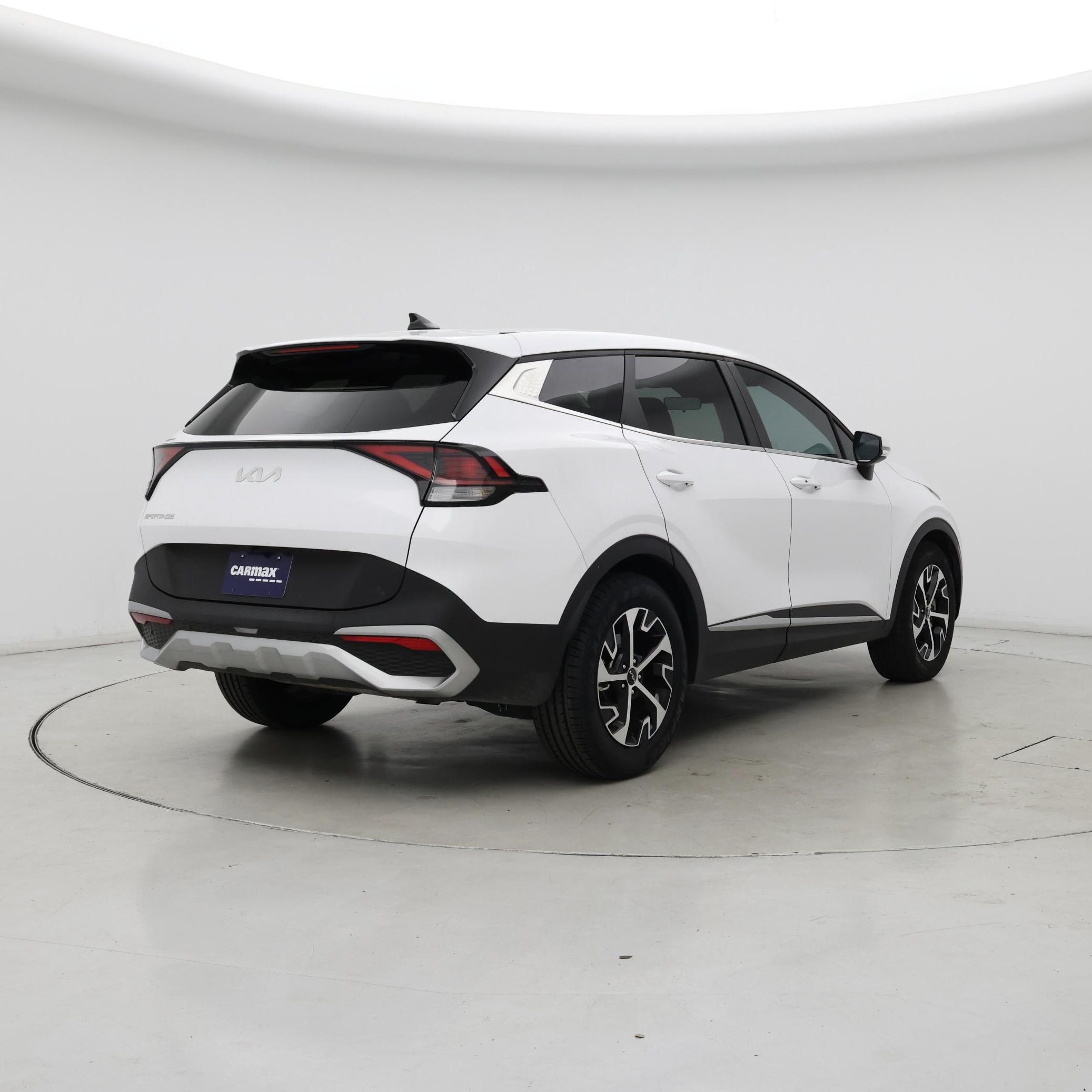 Thumbnail: 2023 Kia Sportage - 8