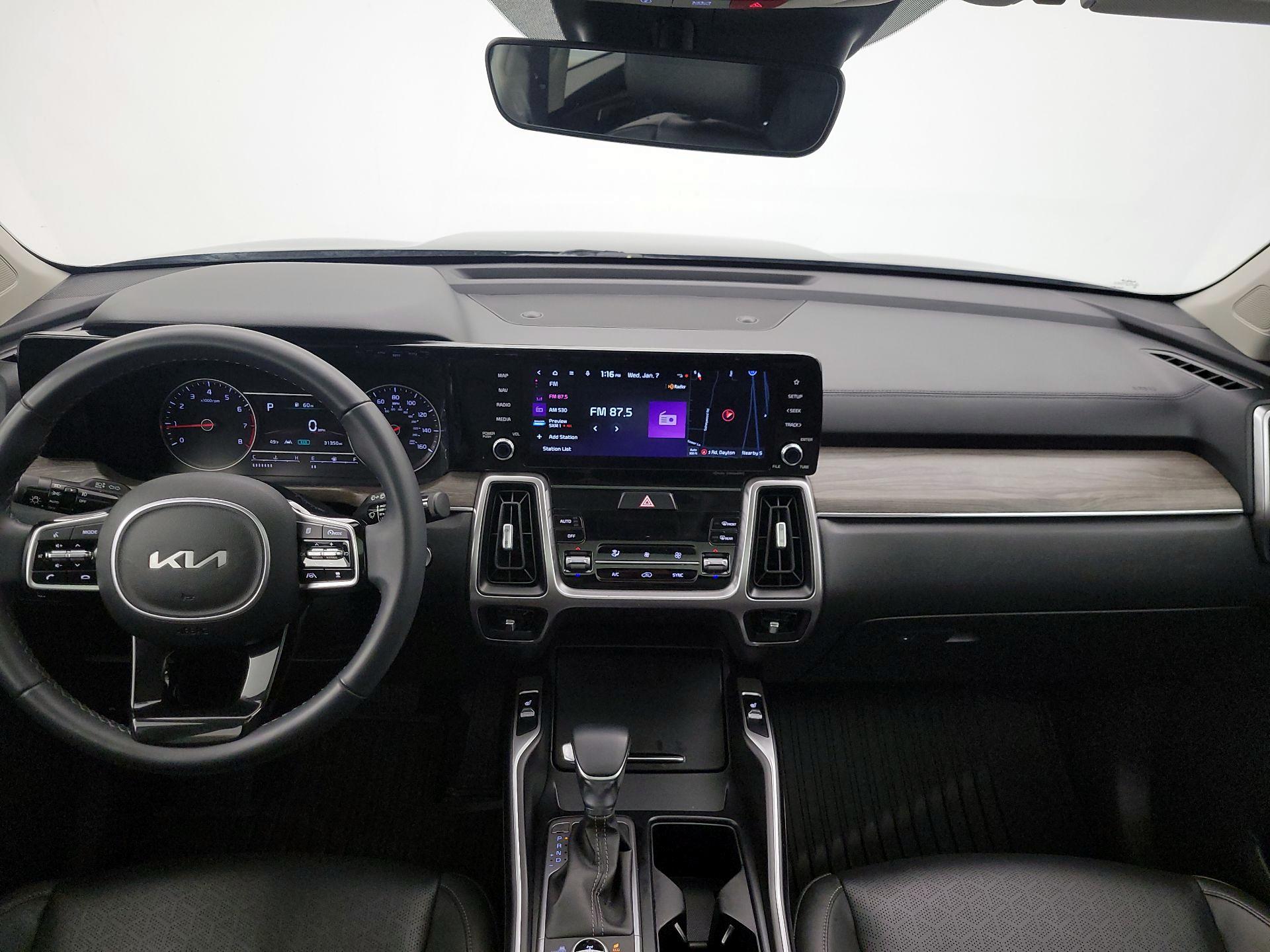 Thumbnail: 2023 Kia Sorento - 9