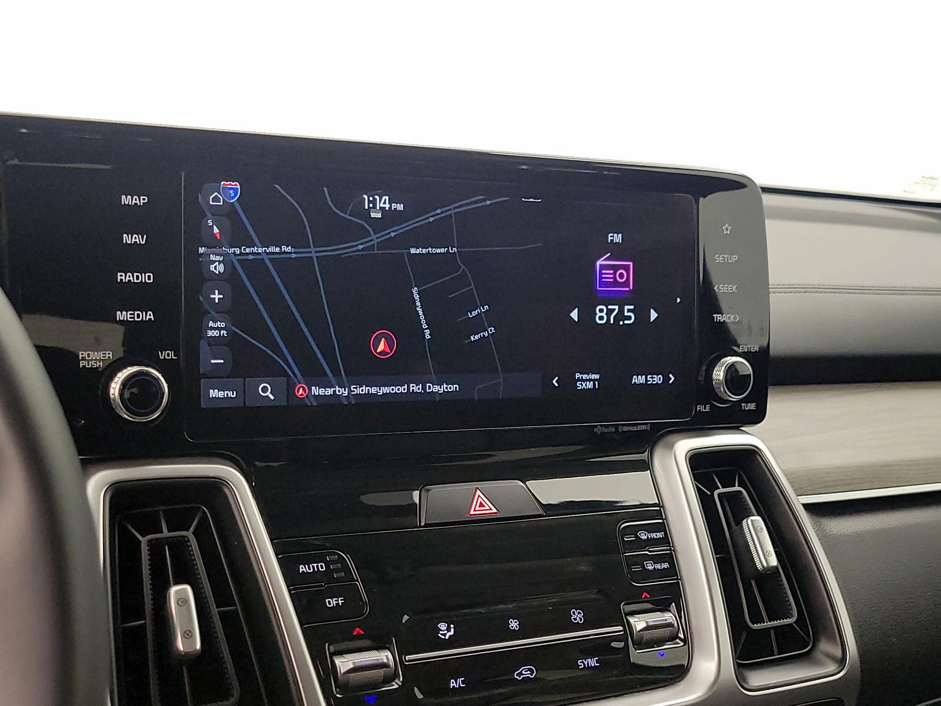 Thumbnail: 2023 Kia Sorento - 14