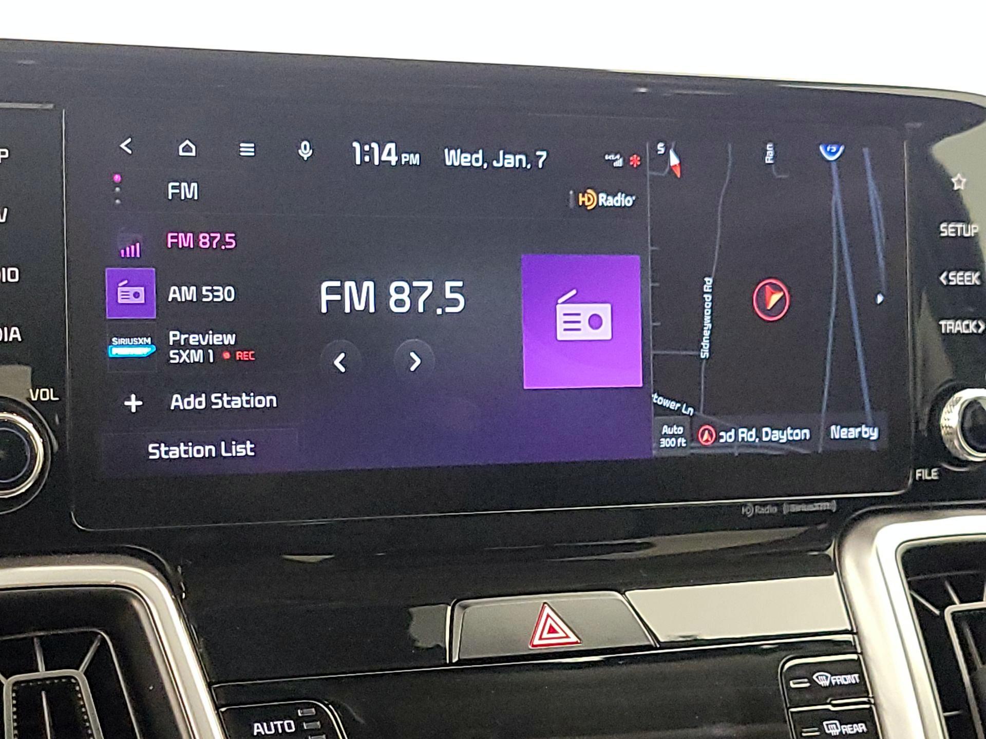 Thumbnail: 2023 Kia Sorento - 16